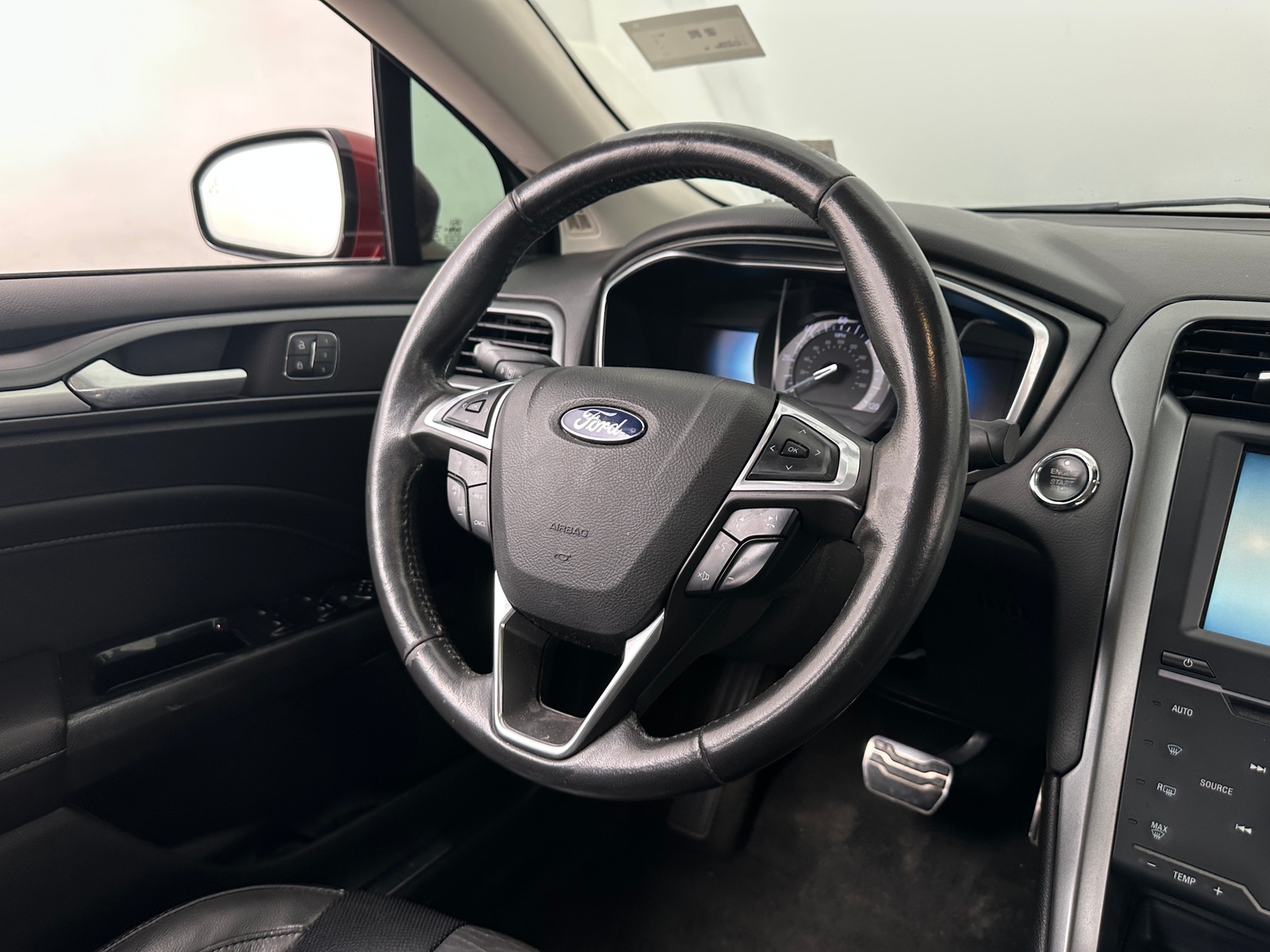 Thumbnail: 2014 Ford Fusion - 4