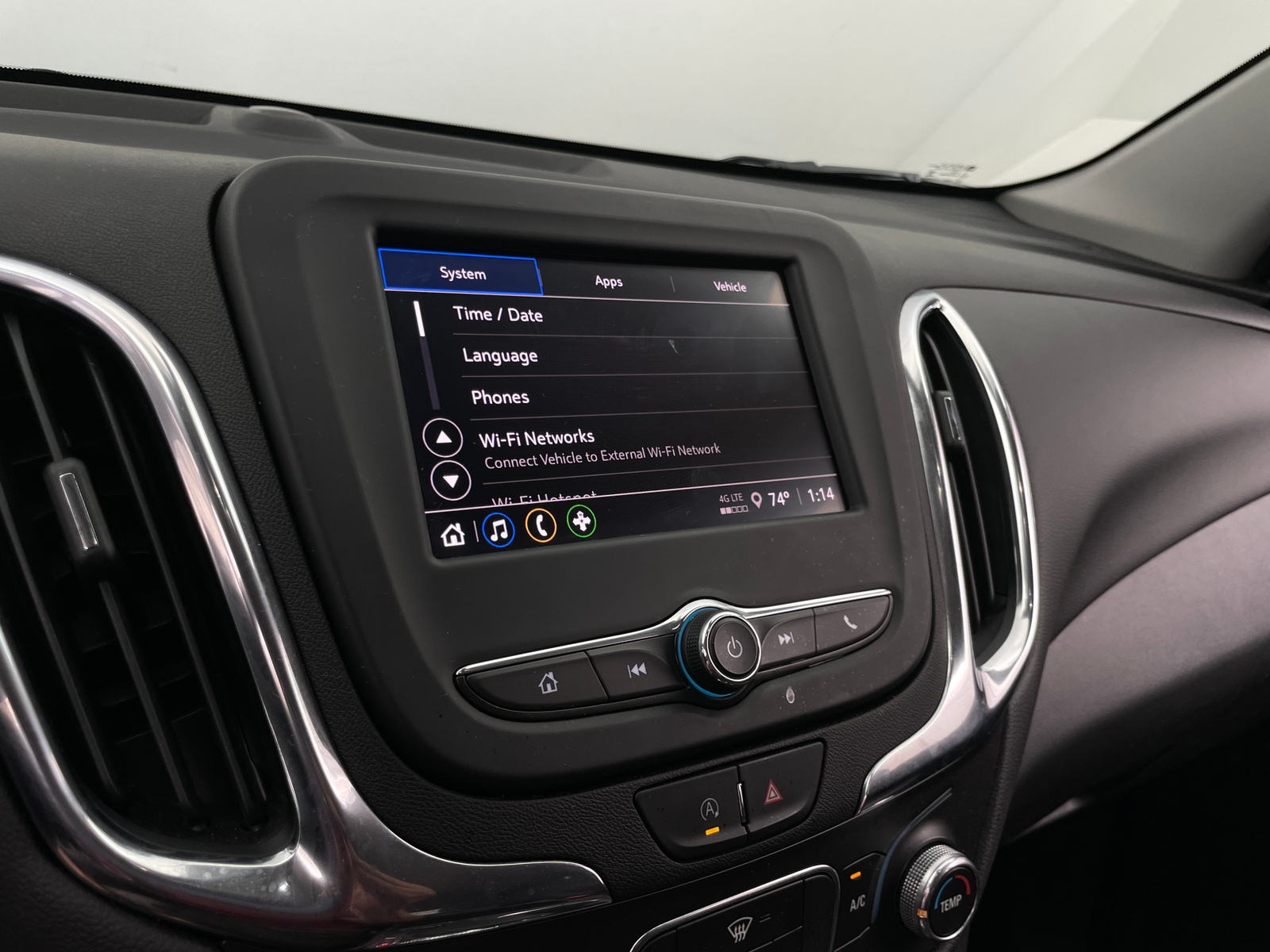 Thumbnail: 2023 Chevrolet Equinox - 4