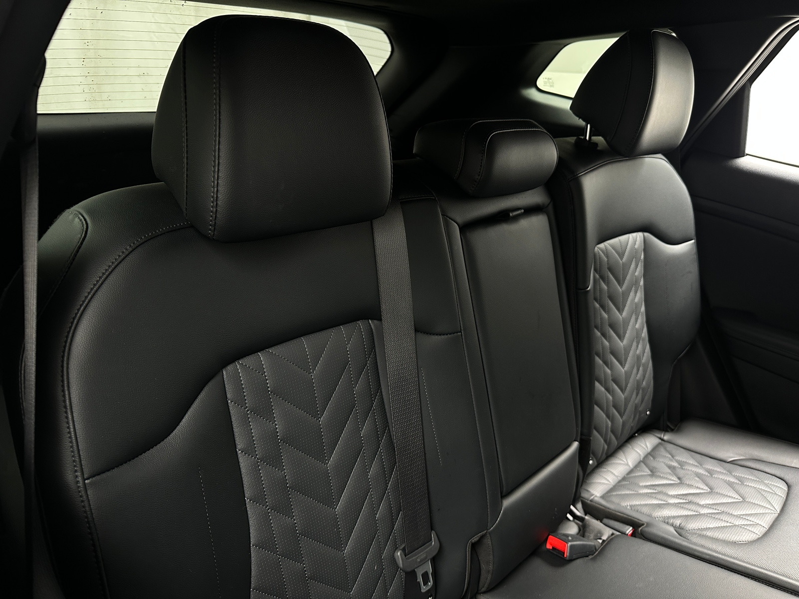 Thumbnail: 2023 Kia Sportage - 5