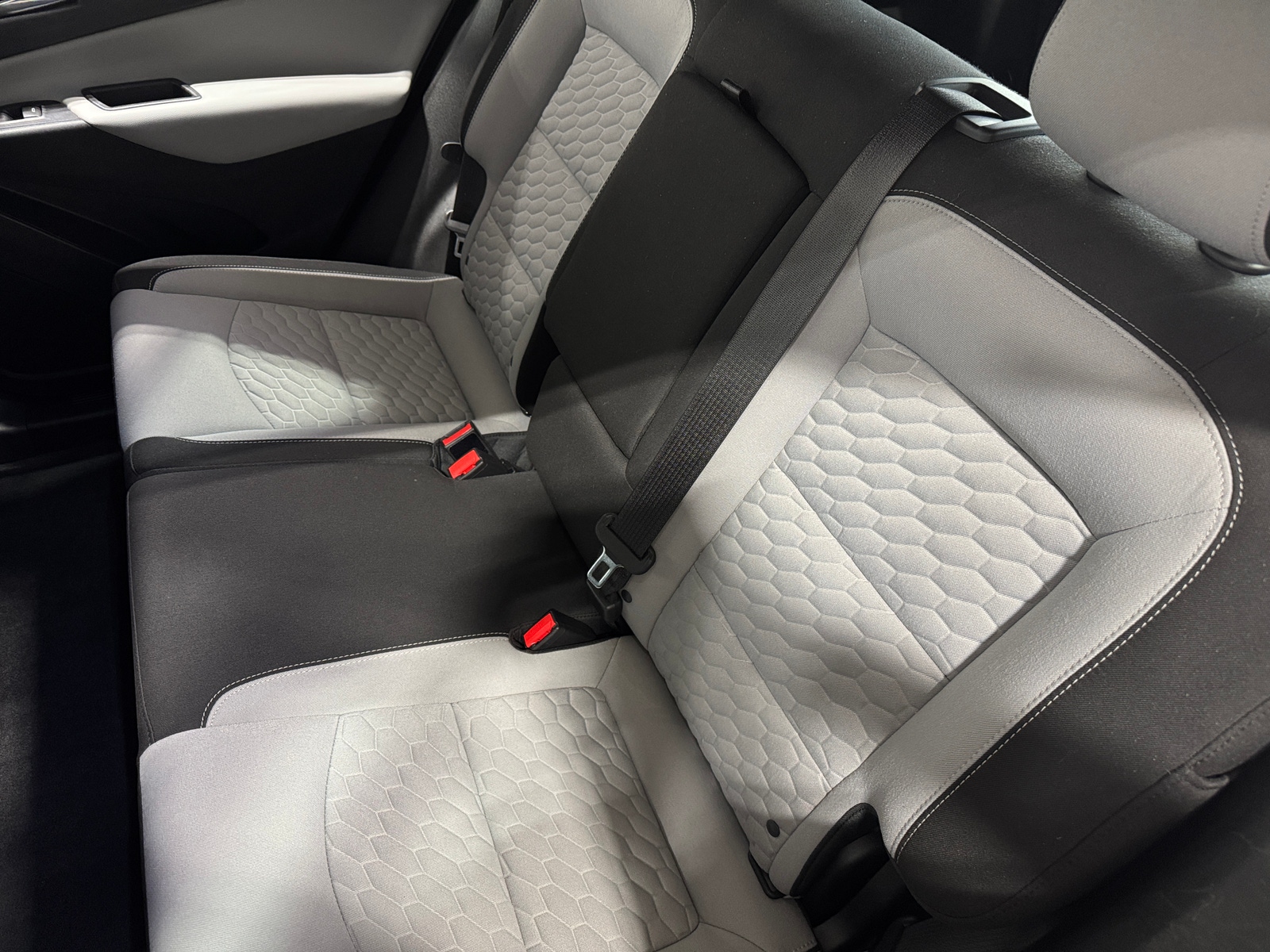 Thumbnail: 2018 Chevrolet Equinox - 6