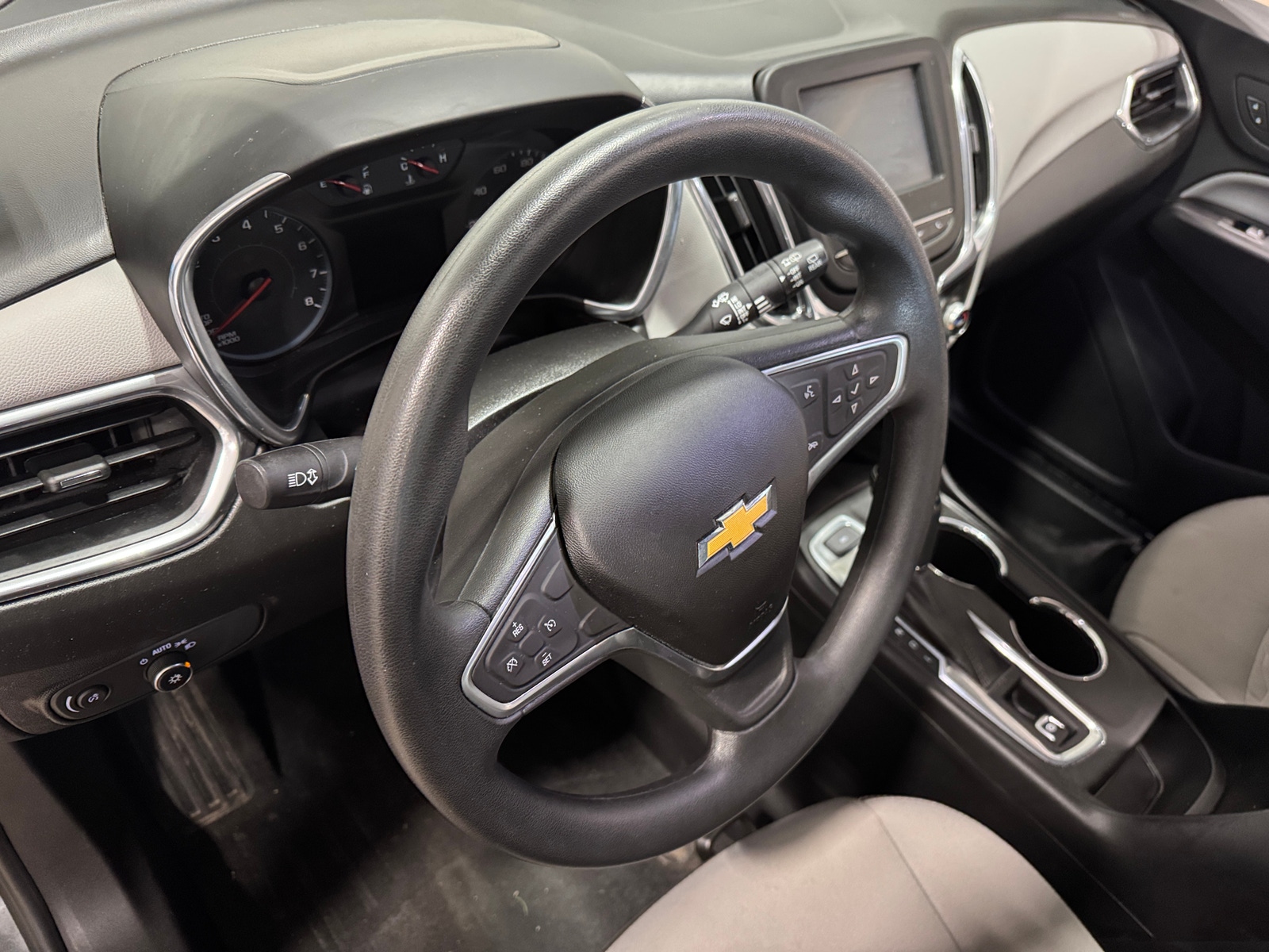 Thumbnail: 2018 Chevrolet Equinox - 3