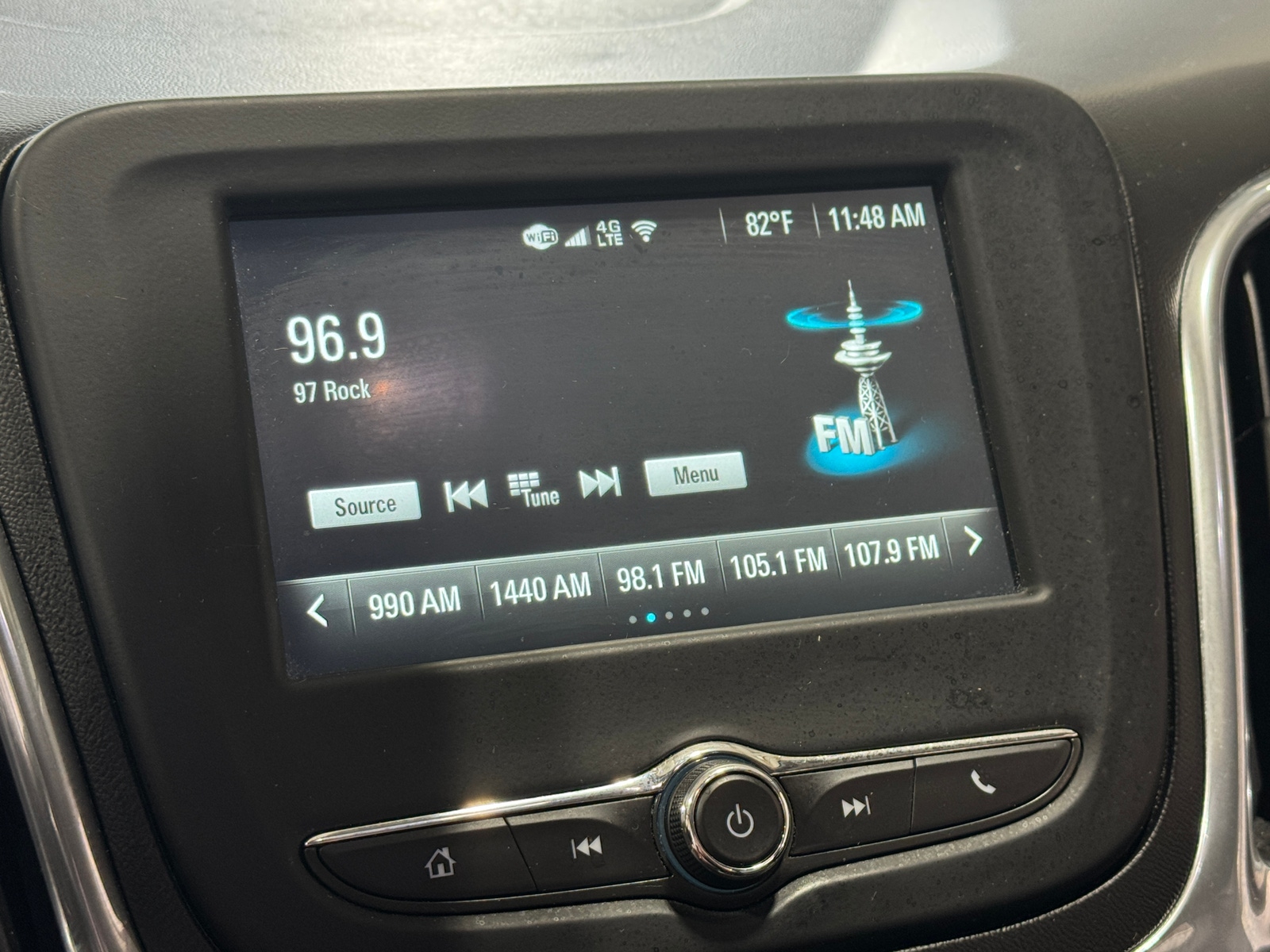 Thumbnail: 2018 Chevrolet Equinox - 4