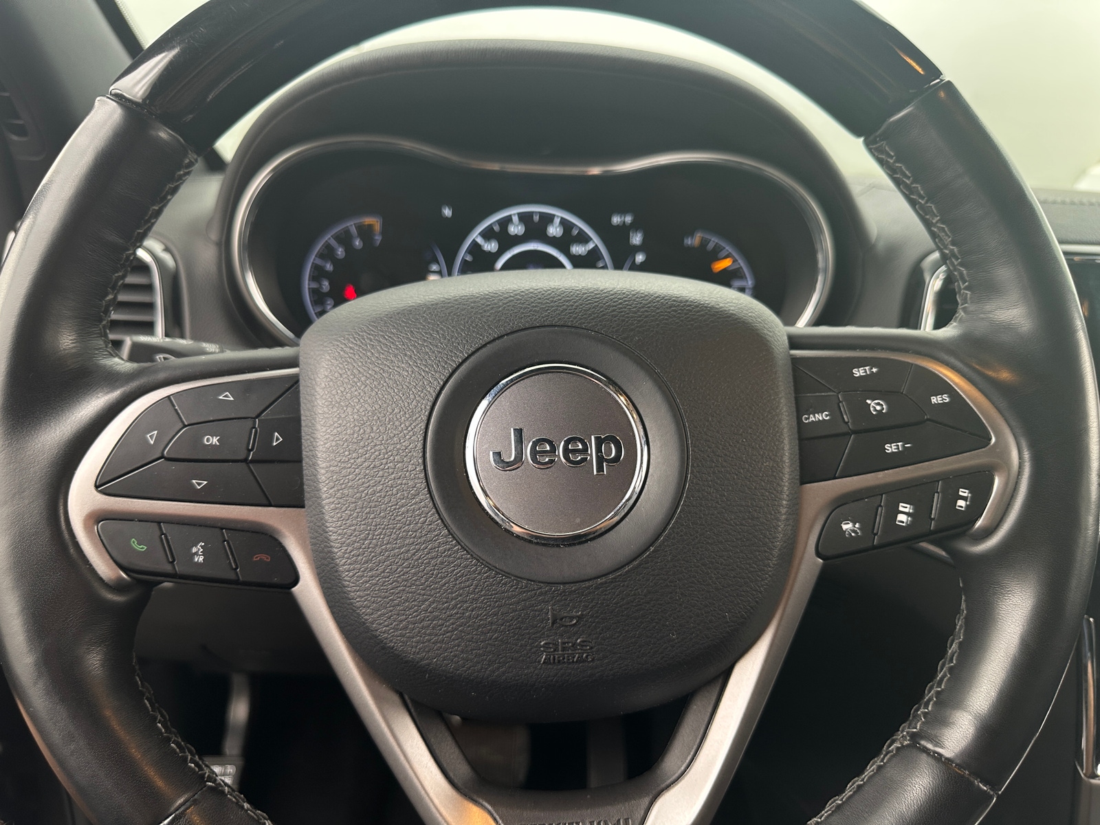 Thumbnail: 2020 Jeep Grand Cherokee - 4