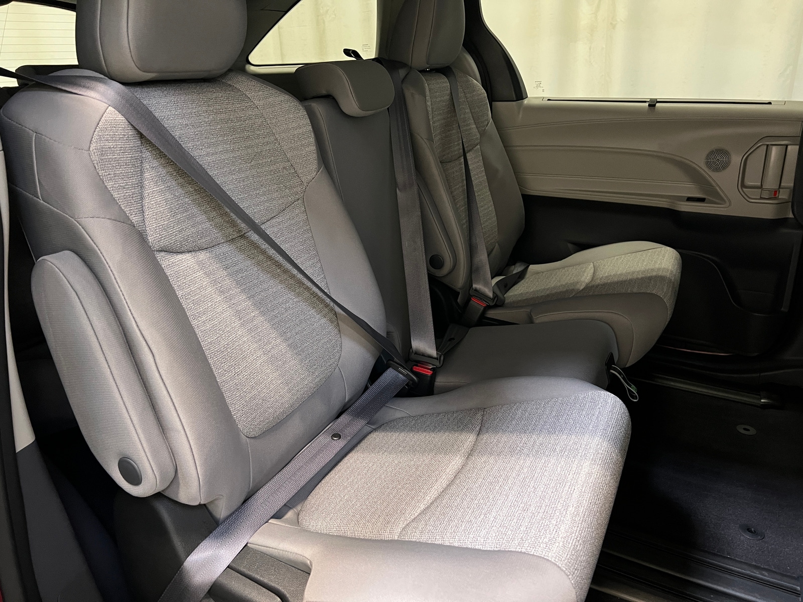 Thumbnail: 2023 Toyota Sienna - 6
