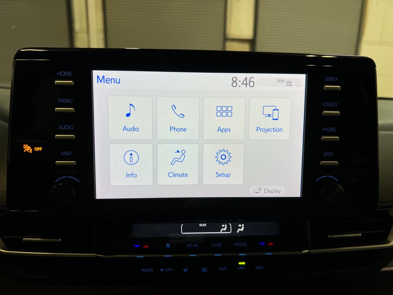 Thumbnail: 2023 Toyota Sienna - 4