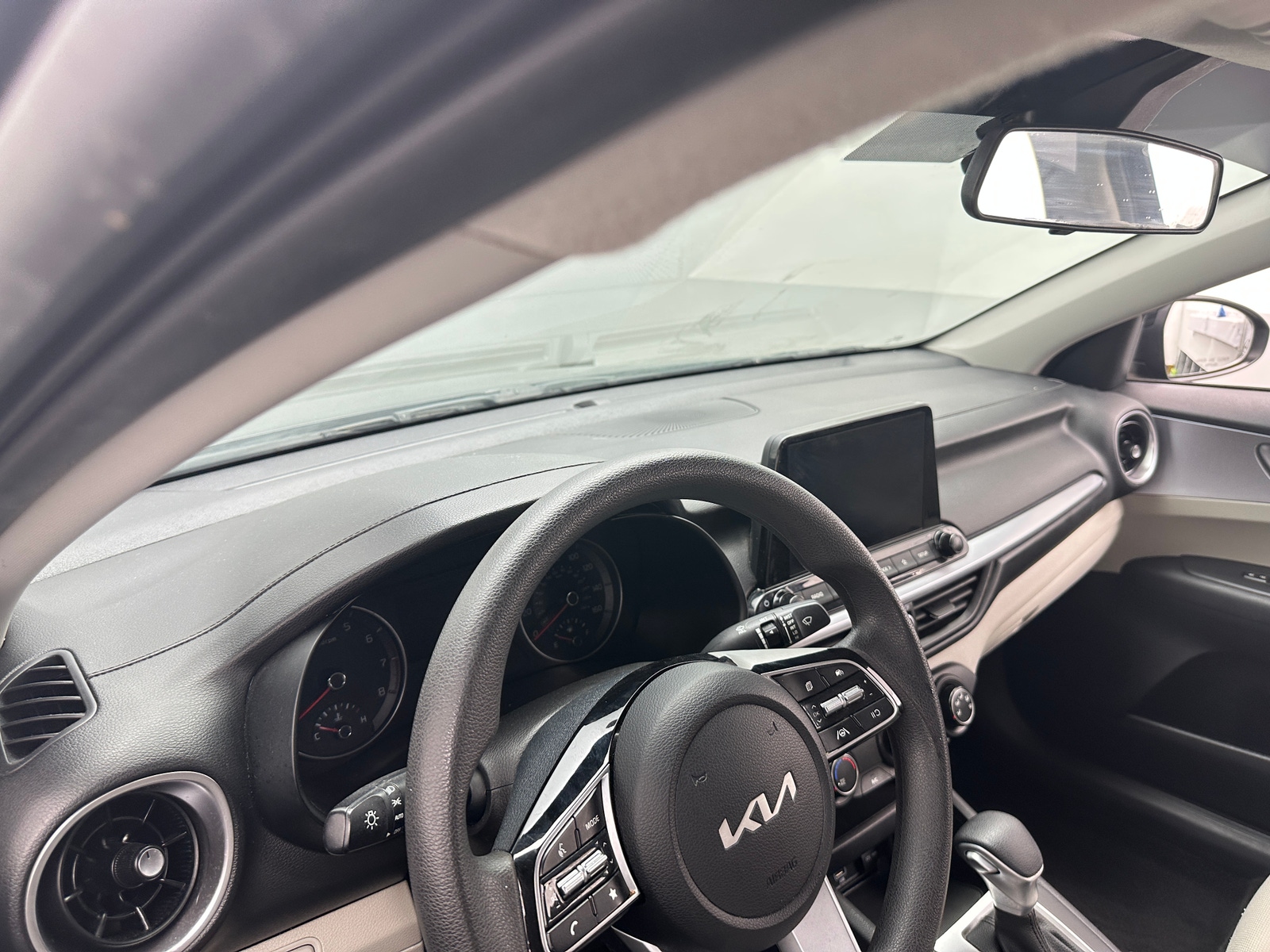 Thumbnail: 2022 Kia Forte - 3