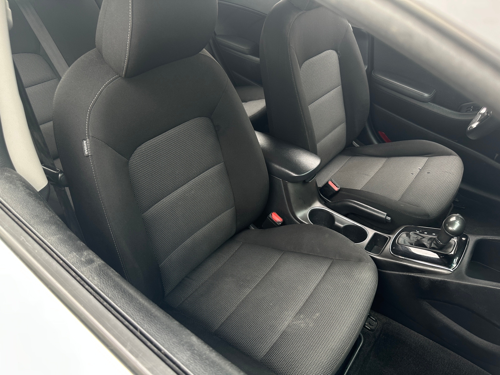 Thumbnail: 2017 Kia Forte - 2