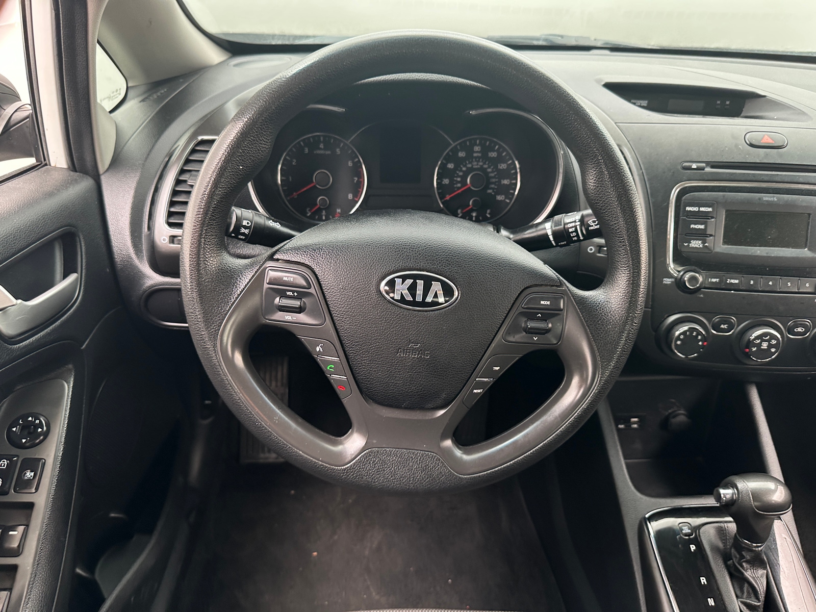 Thumbnail: 2017 Kia Forte - 5