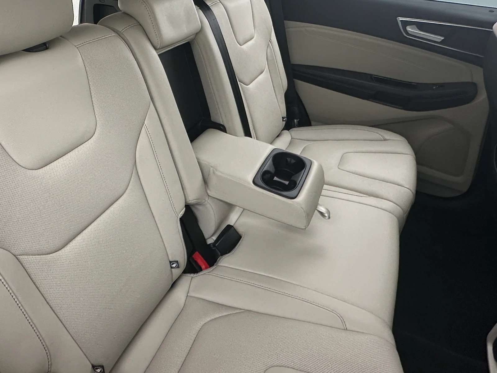 Thumbnail: 2018 Ford Edge - 5