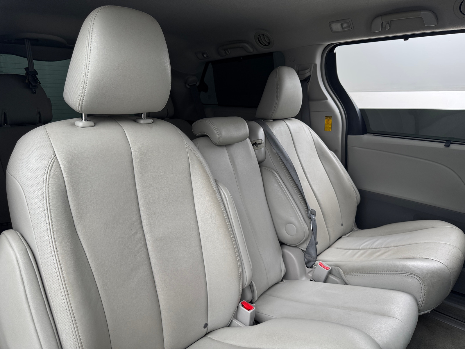 Thumbnail: 2014 Toyota Sienna - 5