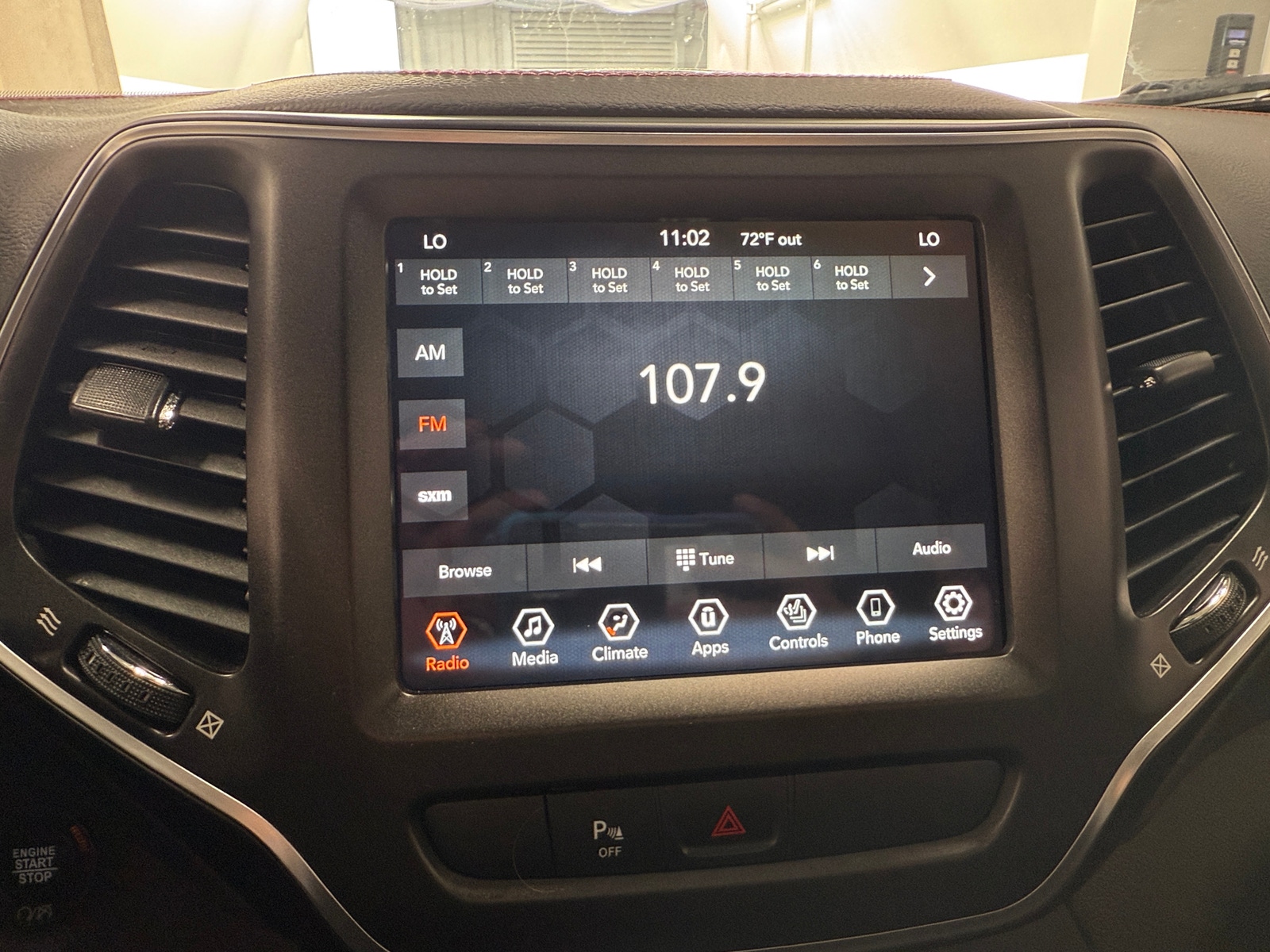 Thumbnail: 2019 Jeep Cherokee - 4