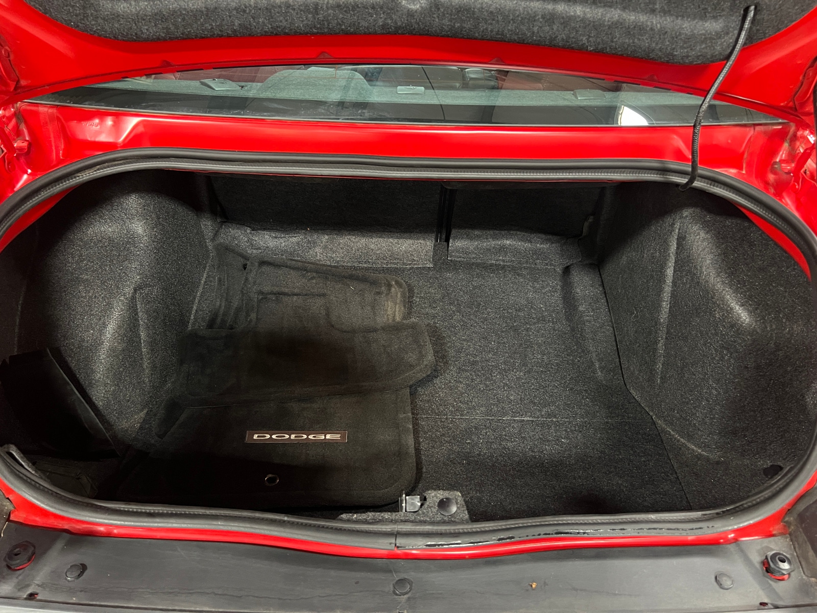 Thumbnail: 2014 Dodge Challenger - 4
