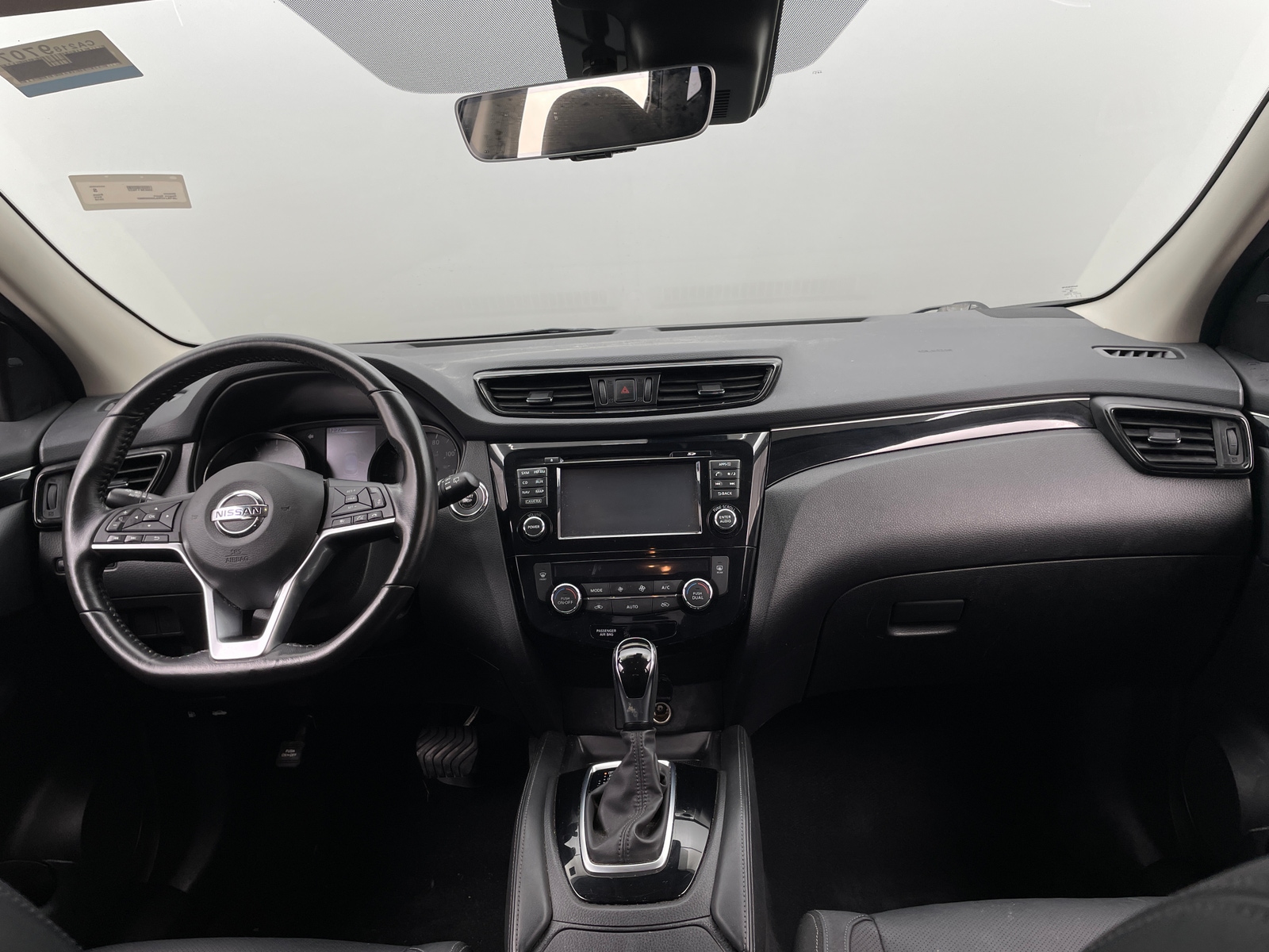Thumbnail: 2018 Nissan Rogue Sport - 2
