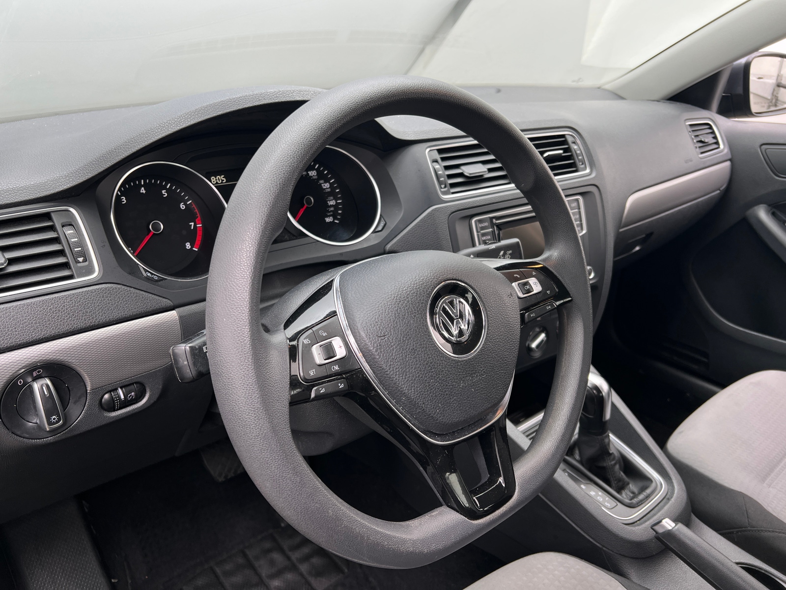 Thumbnail: 2018 Volkswagen Jetta - 5