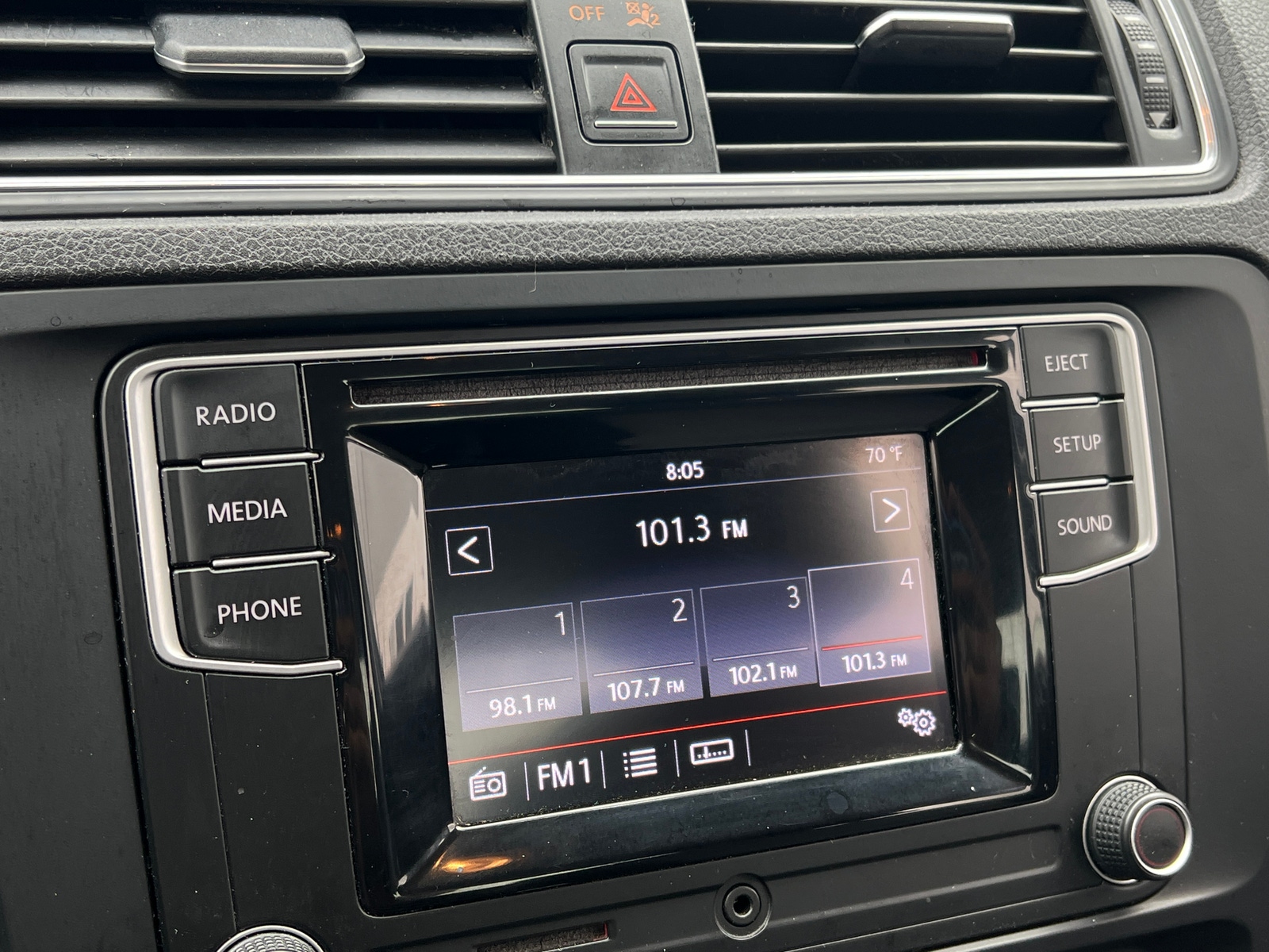 Thumbnail: 2018 Volkswagen Jetta - 4