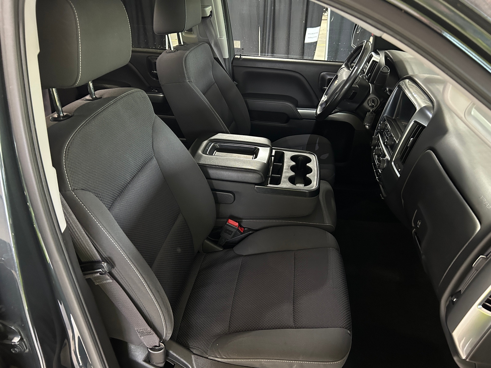 Thumbnail: 2017 Chevrolet Silverado 1500 - 2