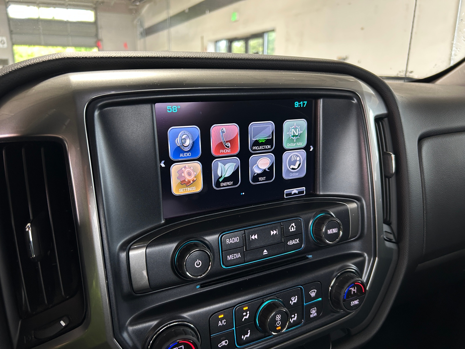 Thumbnail: 2017 Chevrolet Silverado 1500 - 4