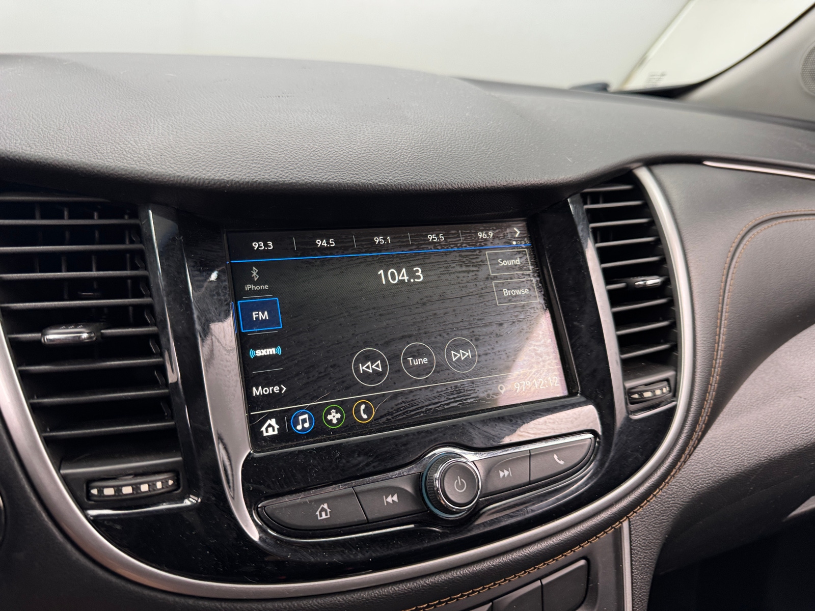 Thumbnail: 2019 Chevrolet Trax - 3