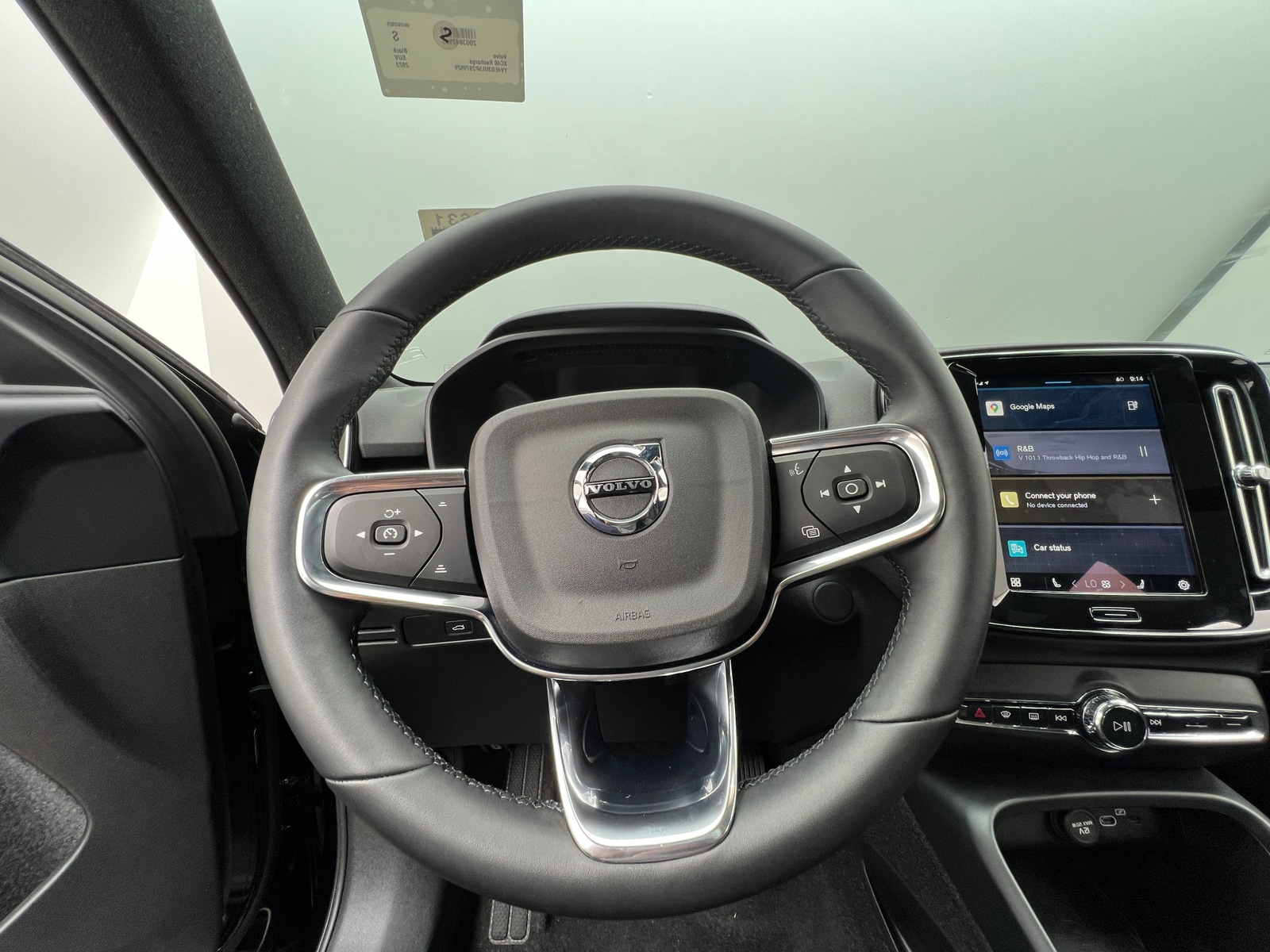 Thumbnail: 2023 Volvo XC40 - 5