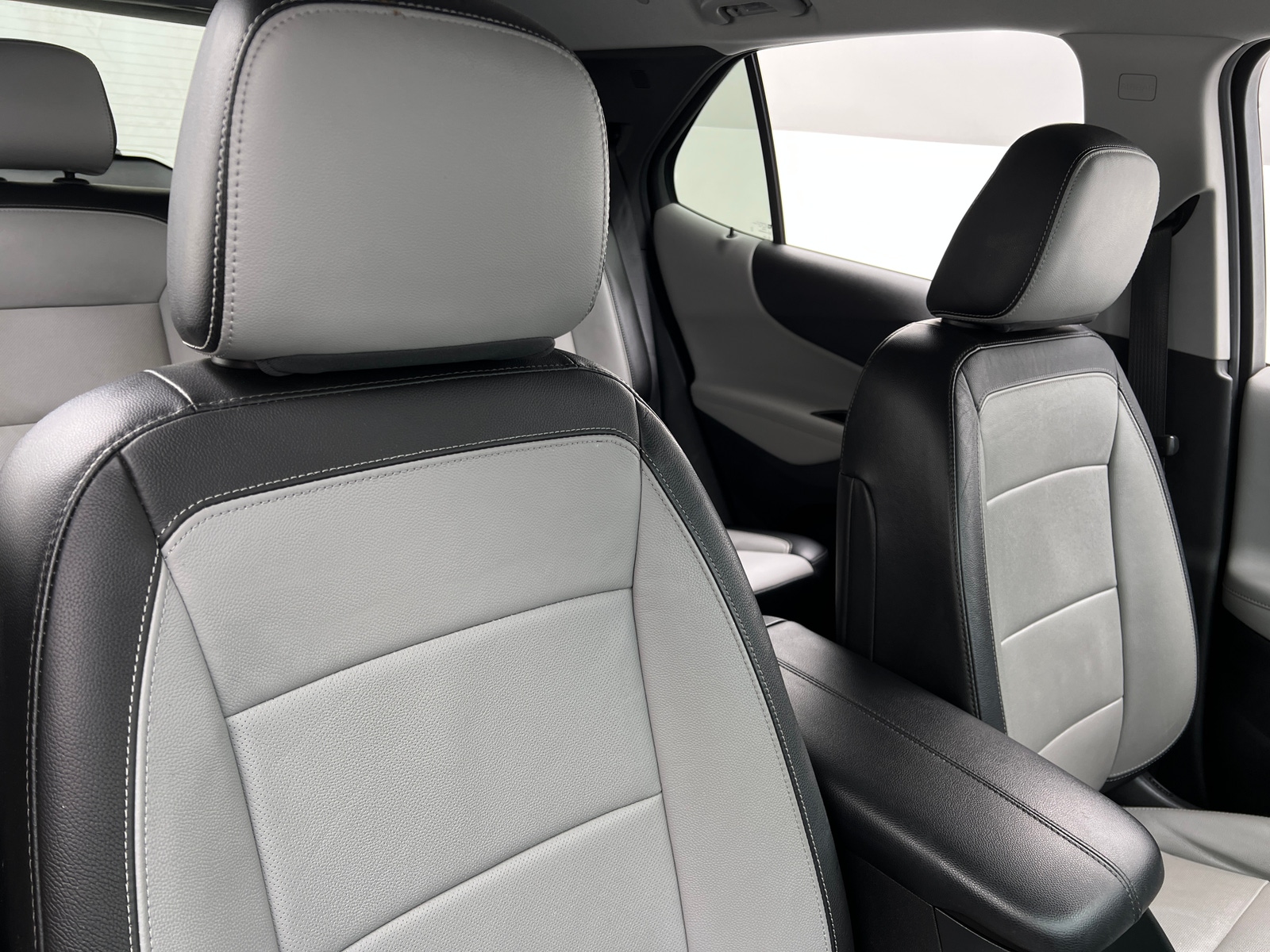 Thumbnail: 2021 Chevrolet Equinox - 2