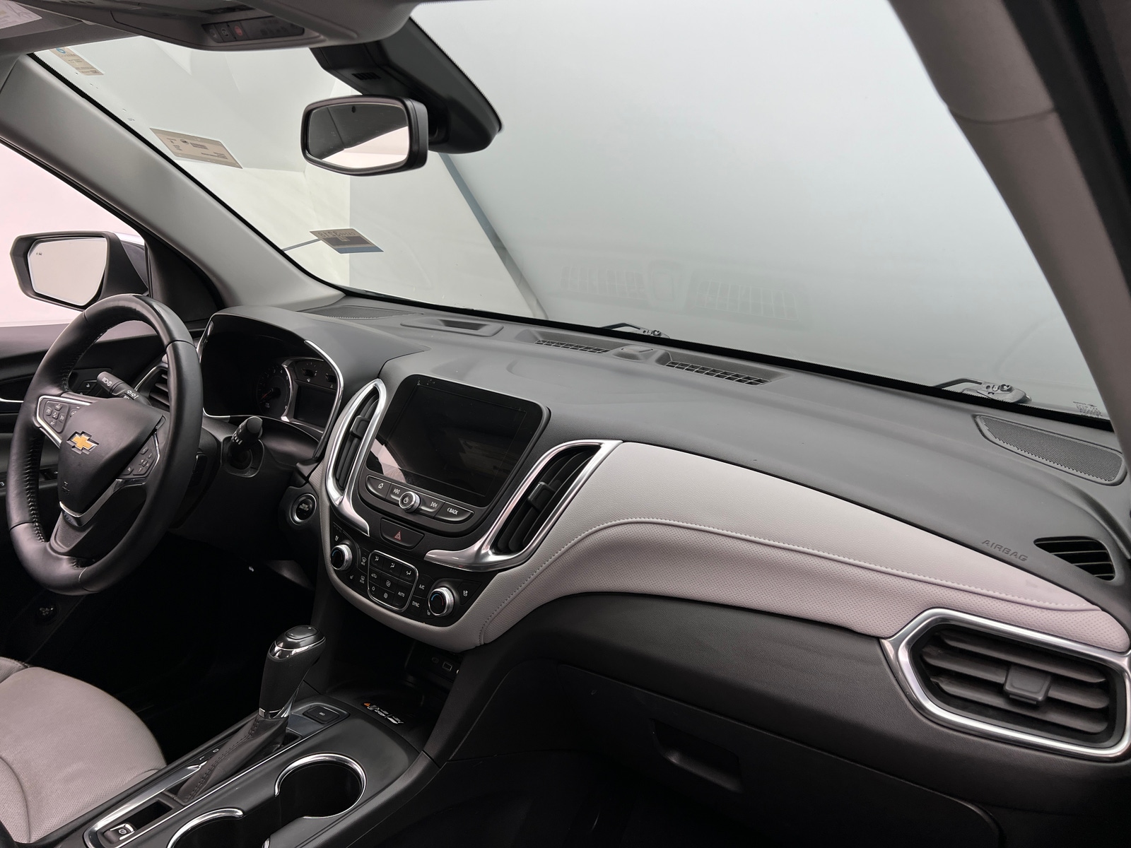 Thumbnail: 2021 Chevrolet Equinox - 3