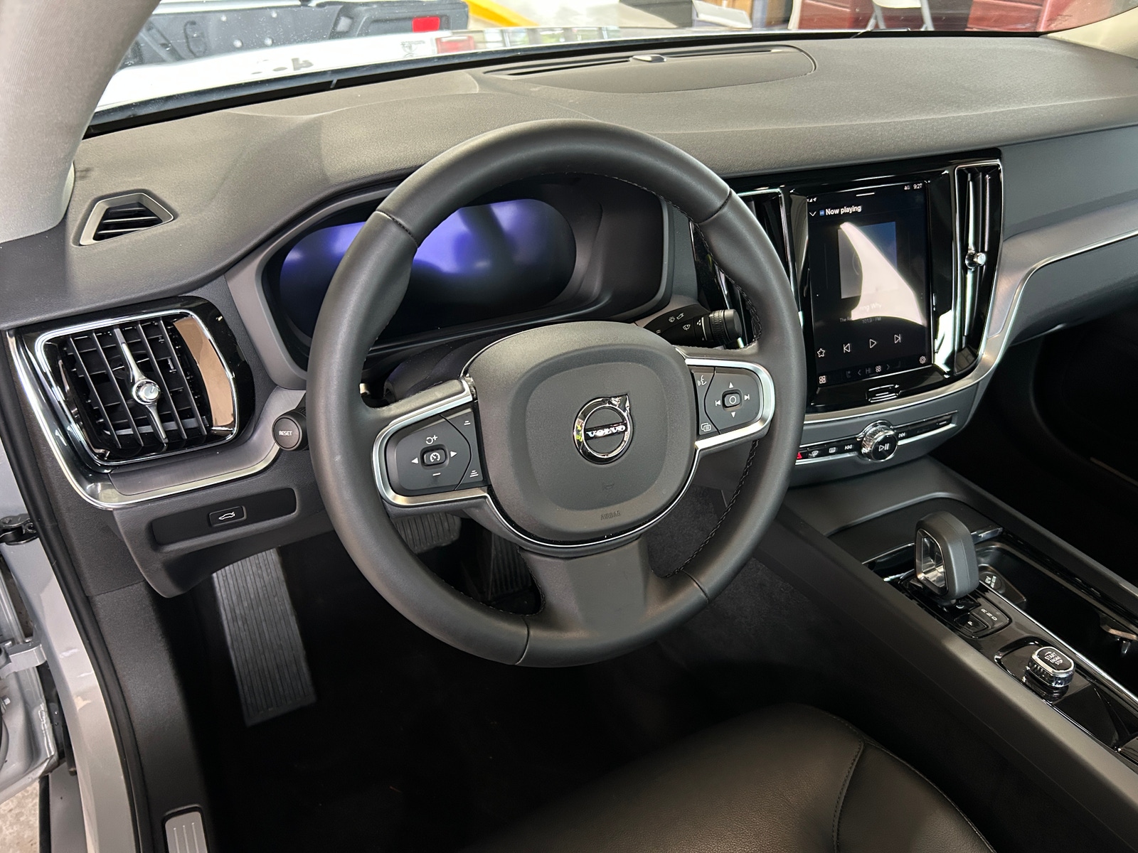 Thumbnail: 2025 Volvo S60 - 4