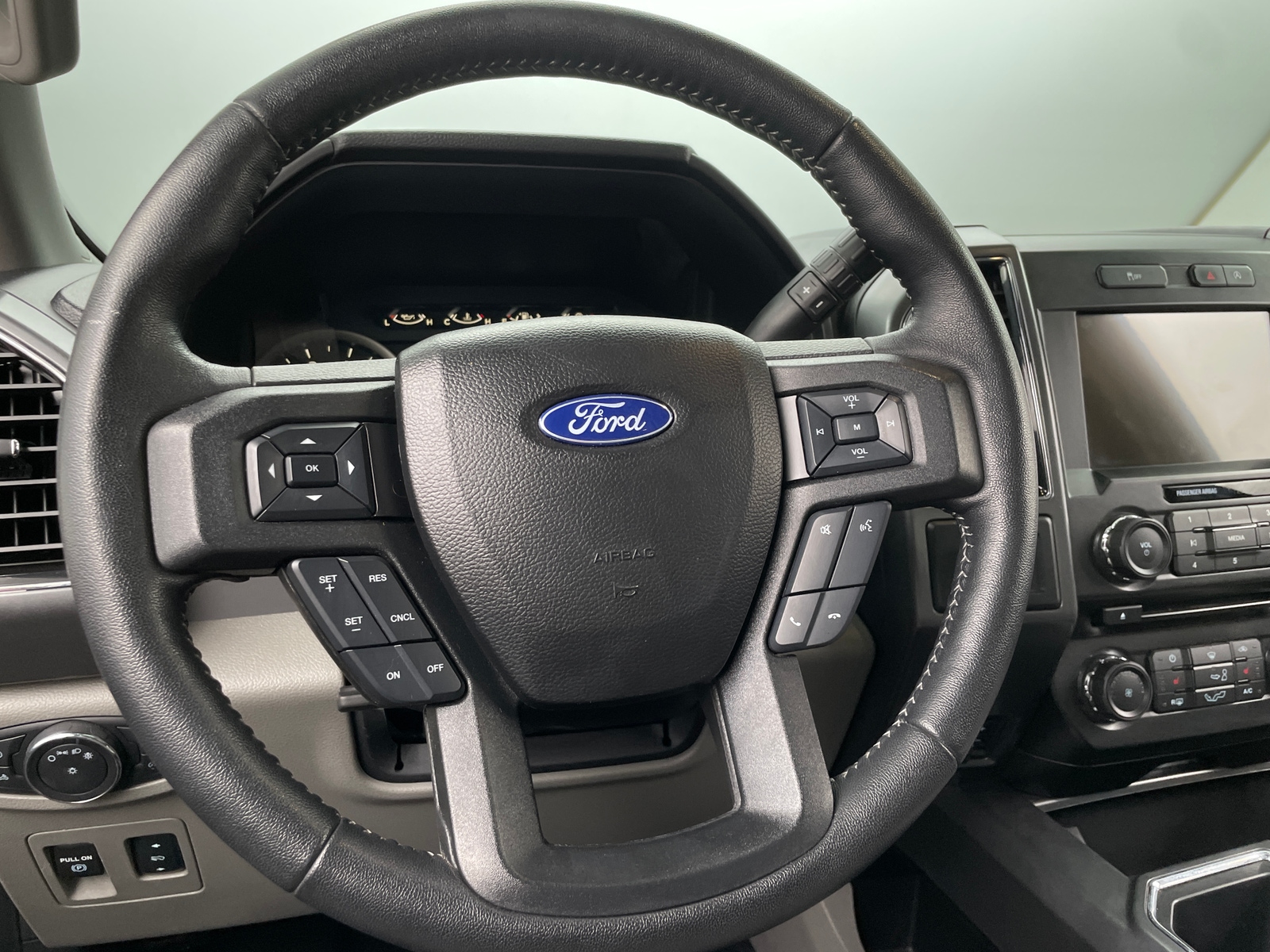 Thumbnail: 2018 Ford Econoline - 5