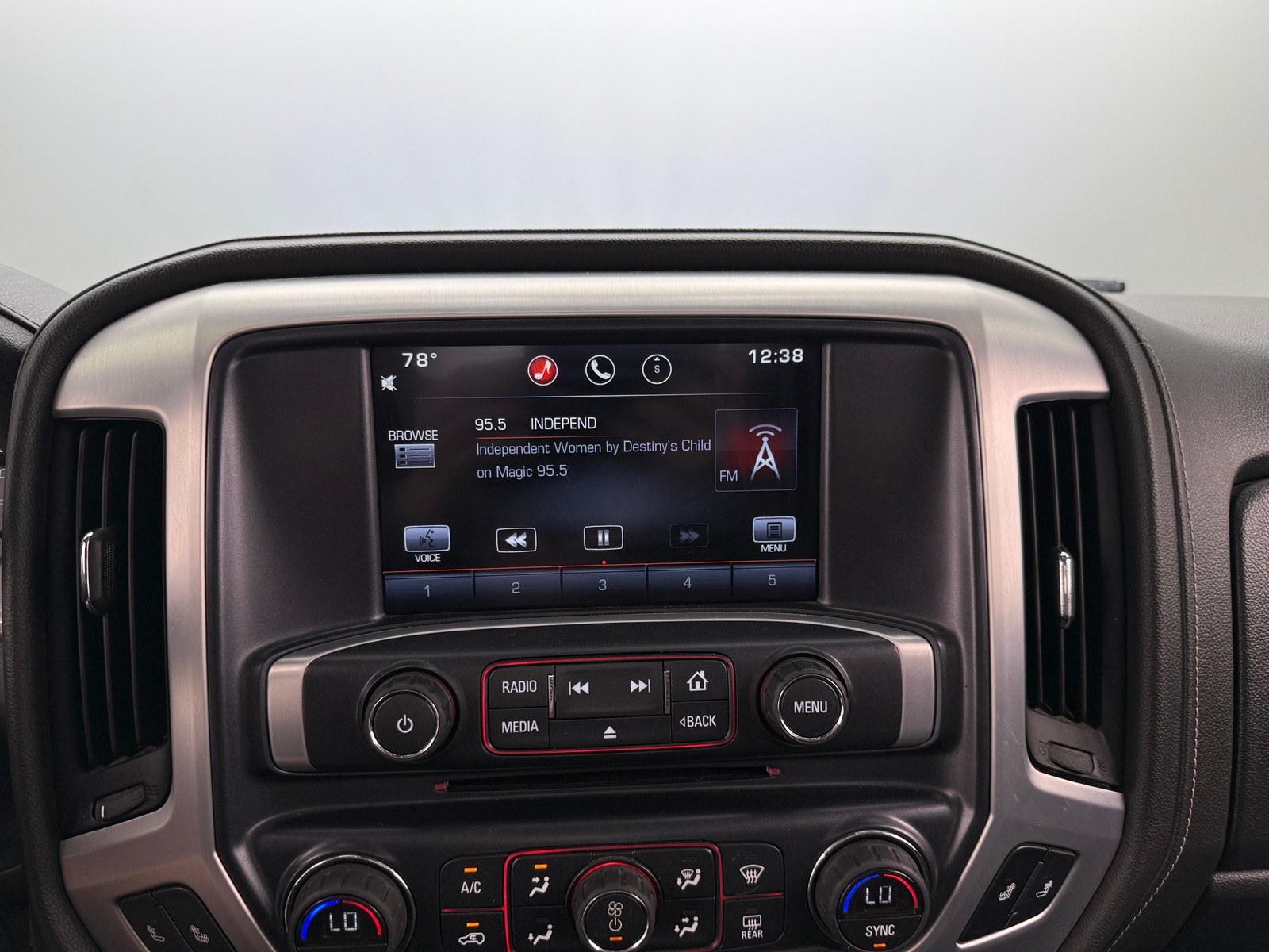 Thumbnail: 2015 GMC Sierra 1500 - 4