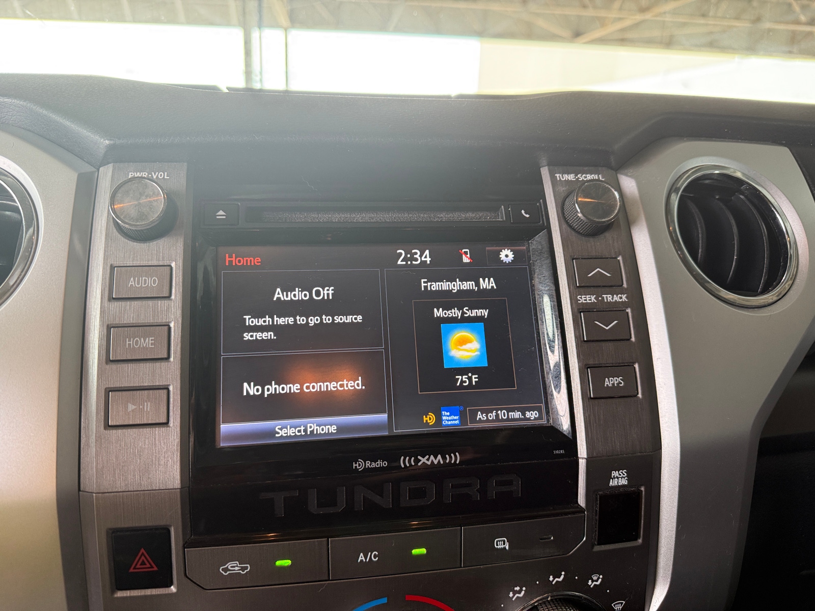 Thumbnail: 2018 Toyota Tundra - 4