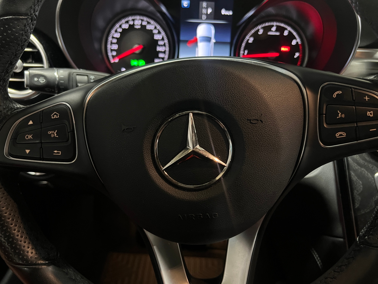 Thumbnail: 2019 Mercedes-Benz GLC - 4