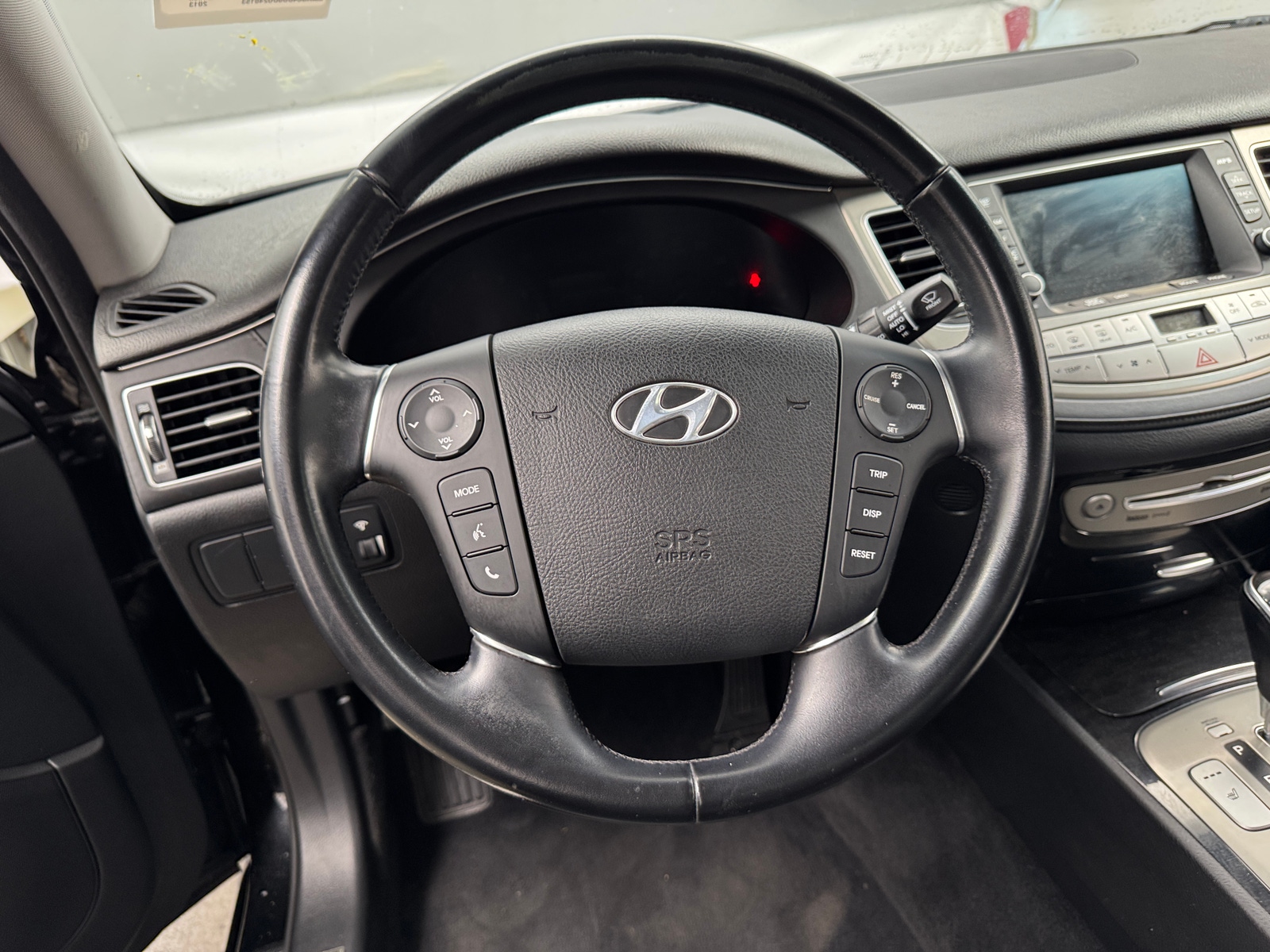 Thumbnail: 2013 Hyundai Genesis - 4