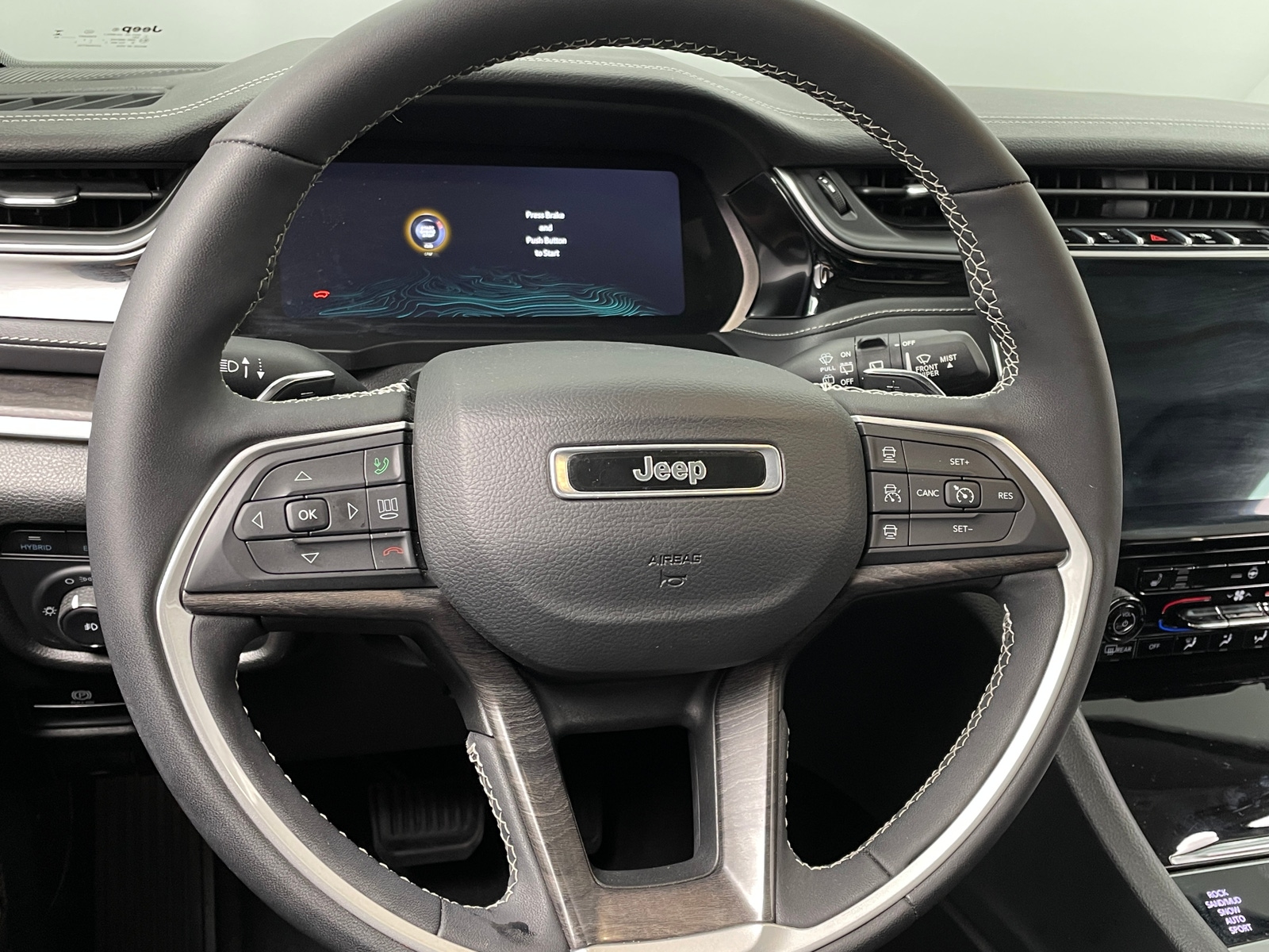 Thumbnail: 2023 Jeep Grand Cherokee - 4