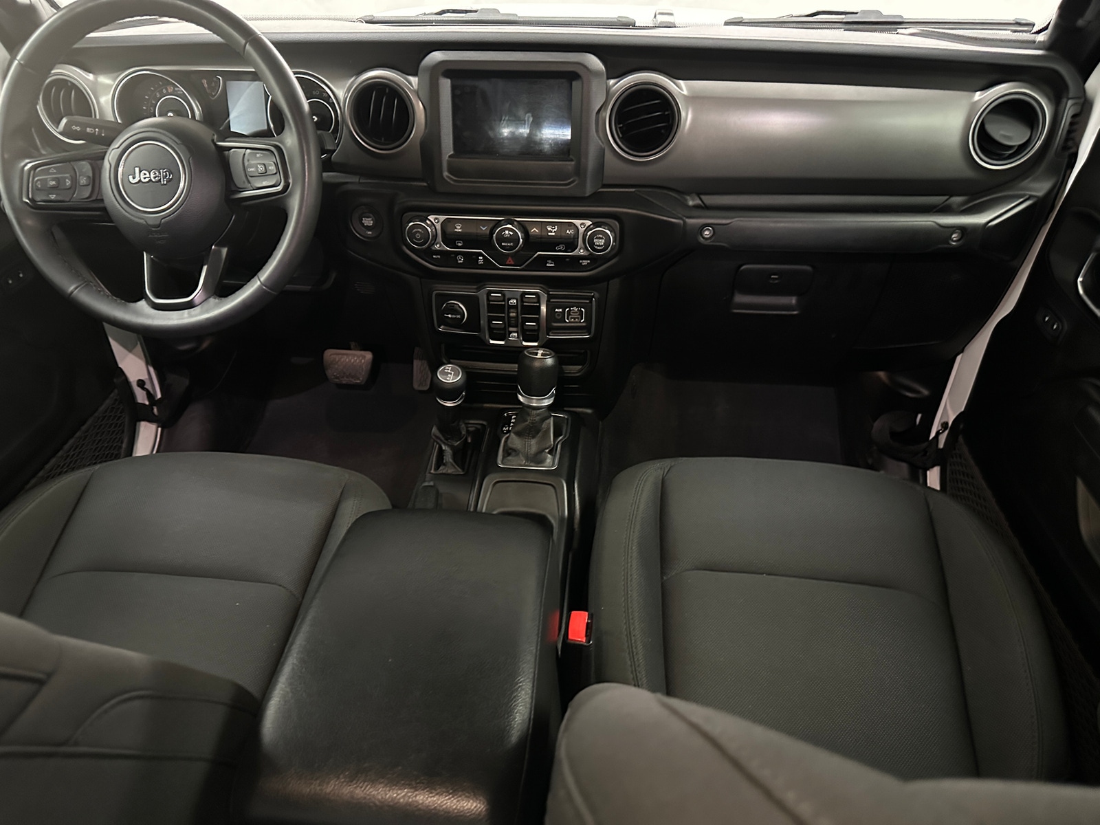 Thumbnail: 2023 Jeep Gladiator - 3