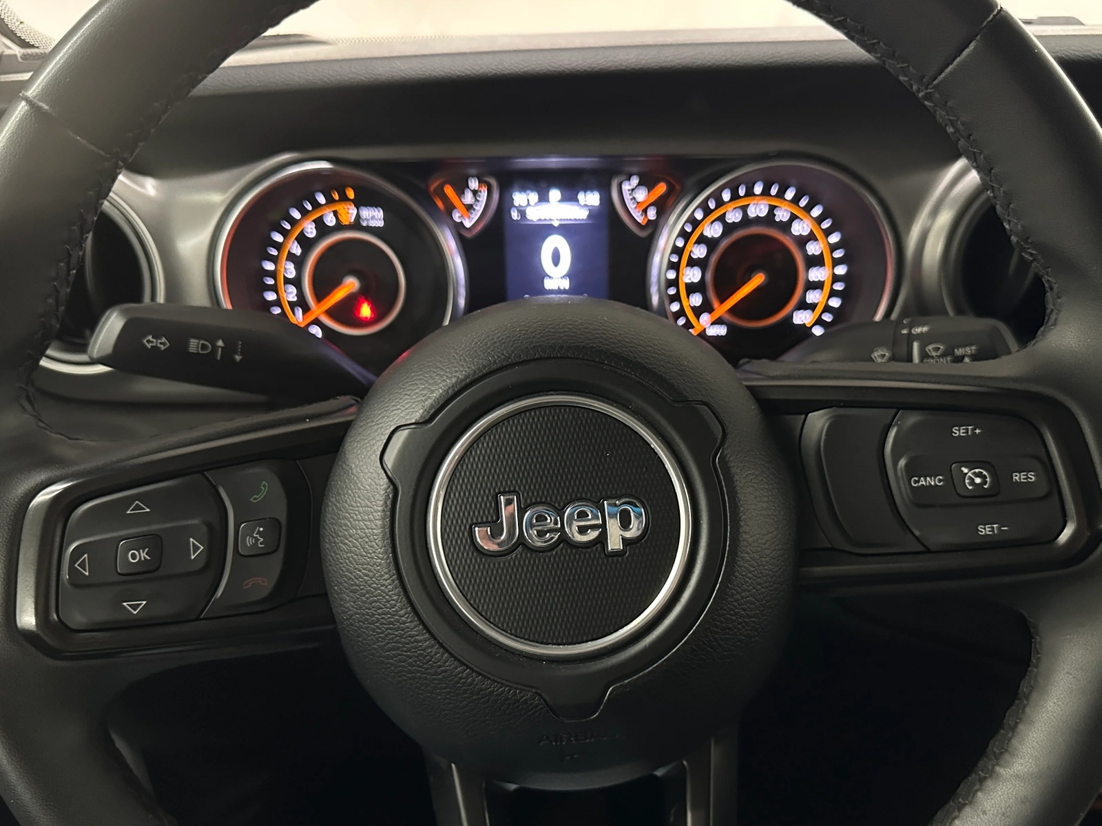 Thumbnail: 2023 Jeep Gladiator - 5