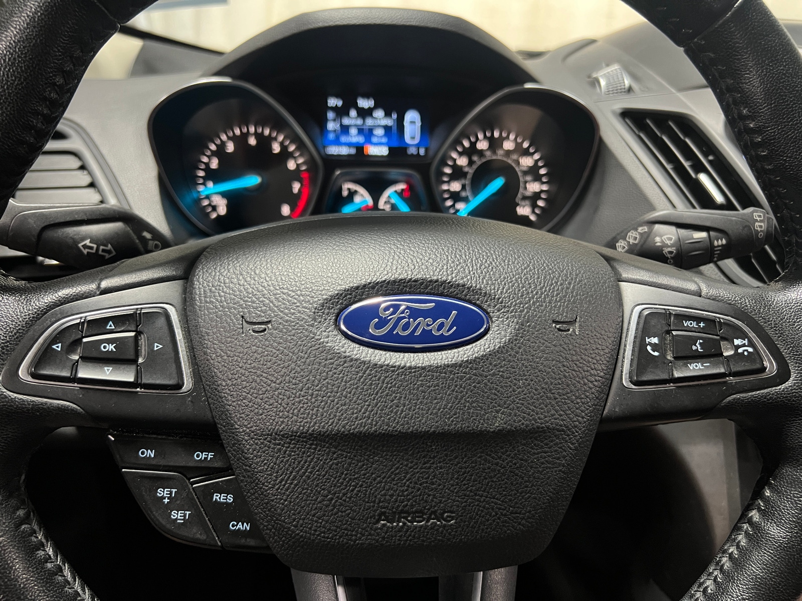 Thumbnail: 2019 Ford Escape - 4