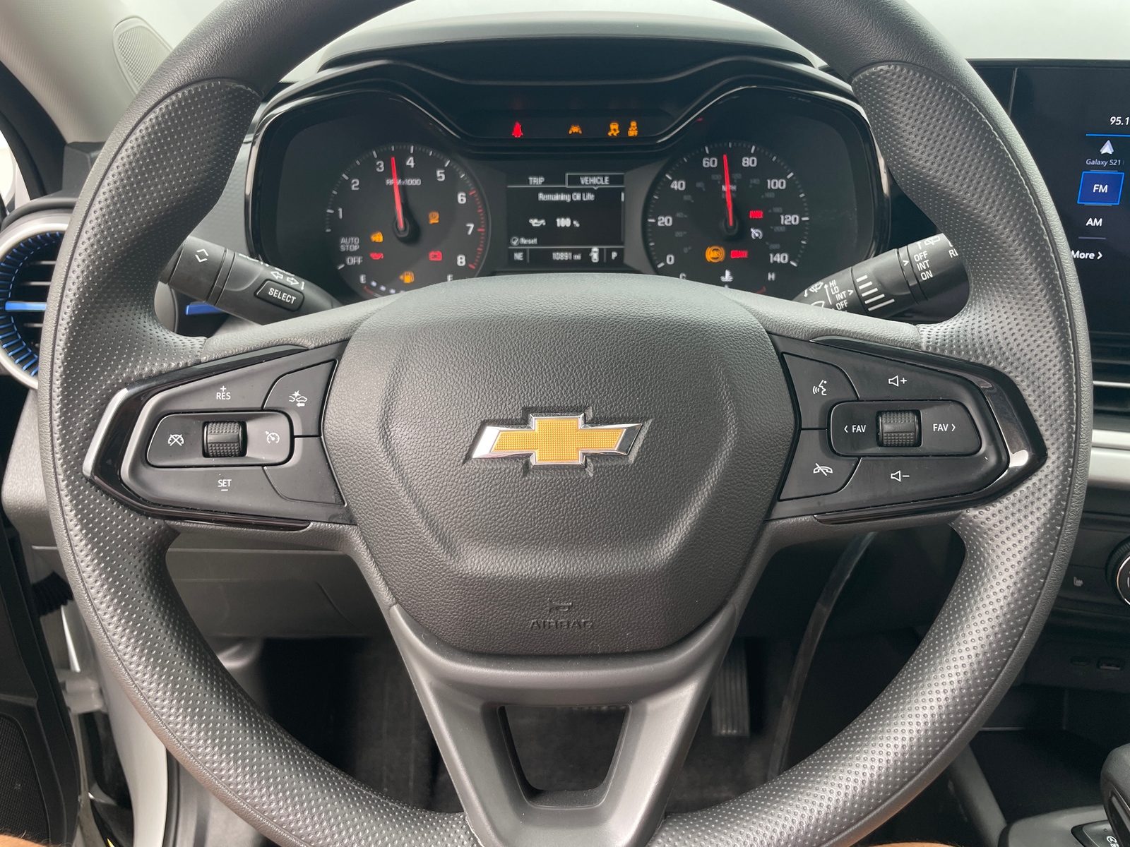 Thumbnail: 2025 Chevrolet Trax - 5