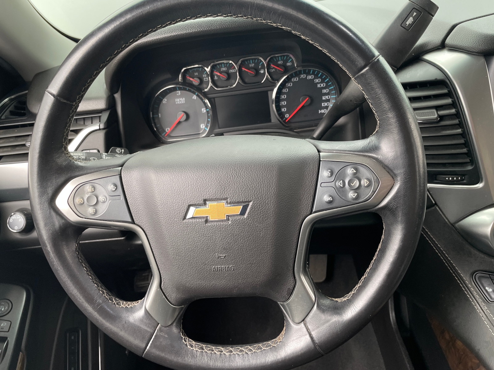 Thumbnail: 2019 Chevrolet Tahoe - 4