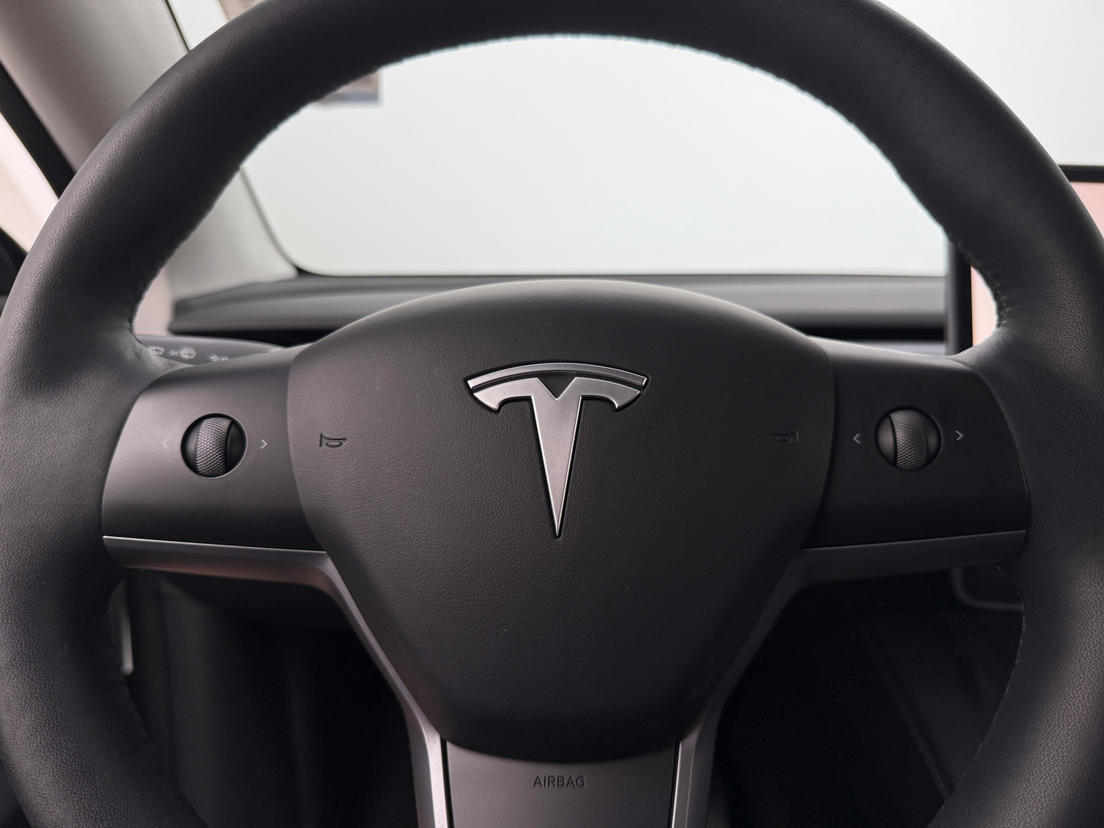 Thumbnail: 2023 Tesla Model Y - 4
