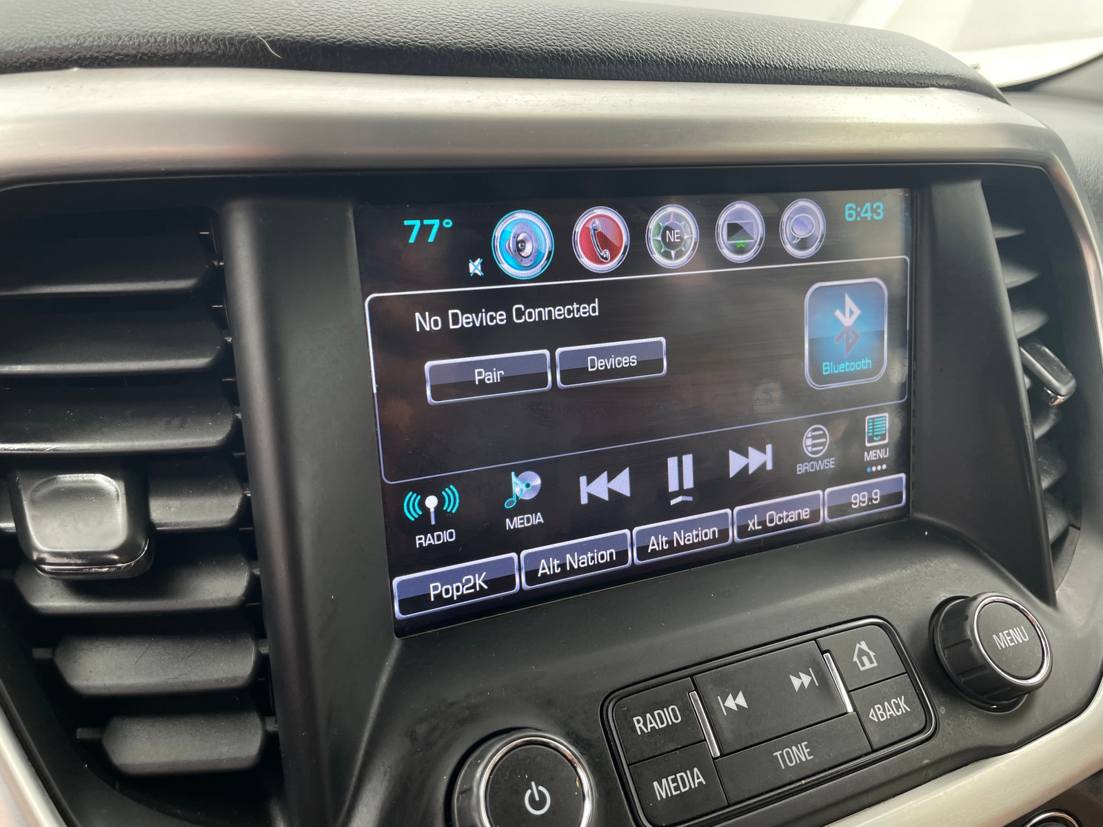 Thumbnail: 2017 GMC Acadia - 3