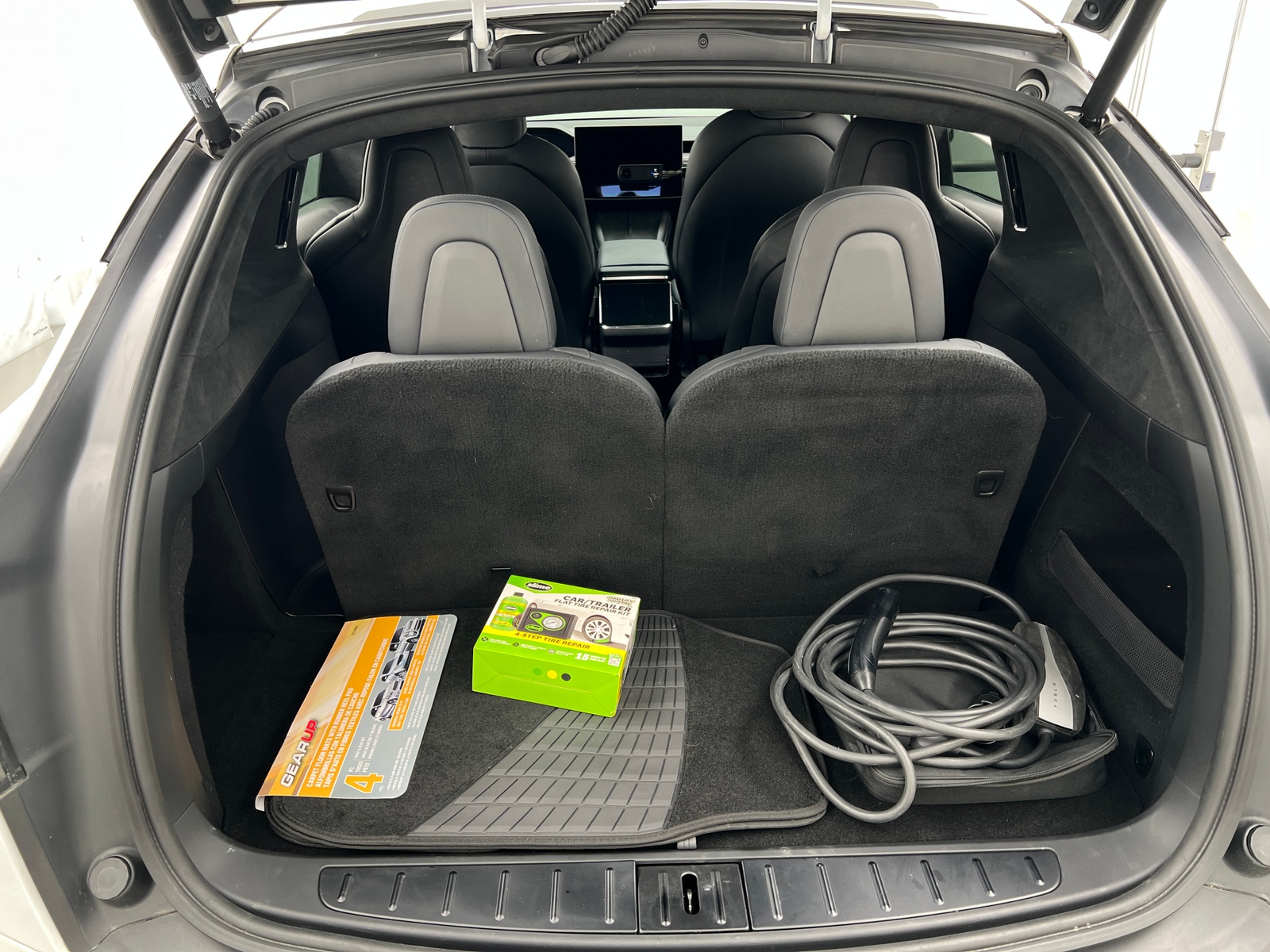 Thumbnail: 2022 Tesla Model X - 6