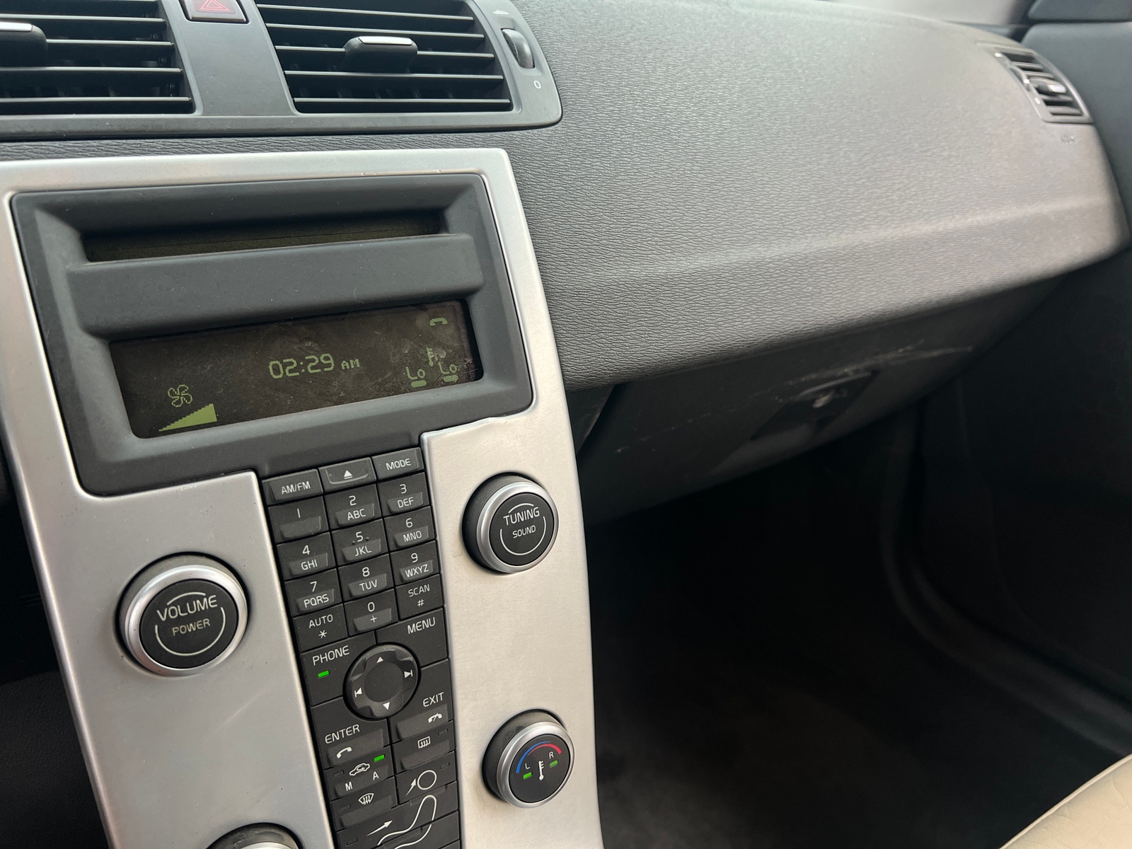 Thumbnail: 2011 Volvo C70 - 3