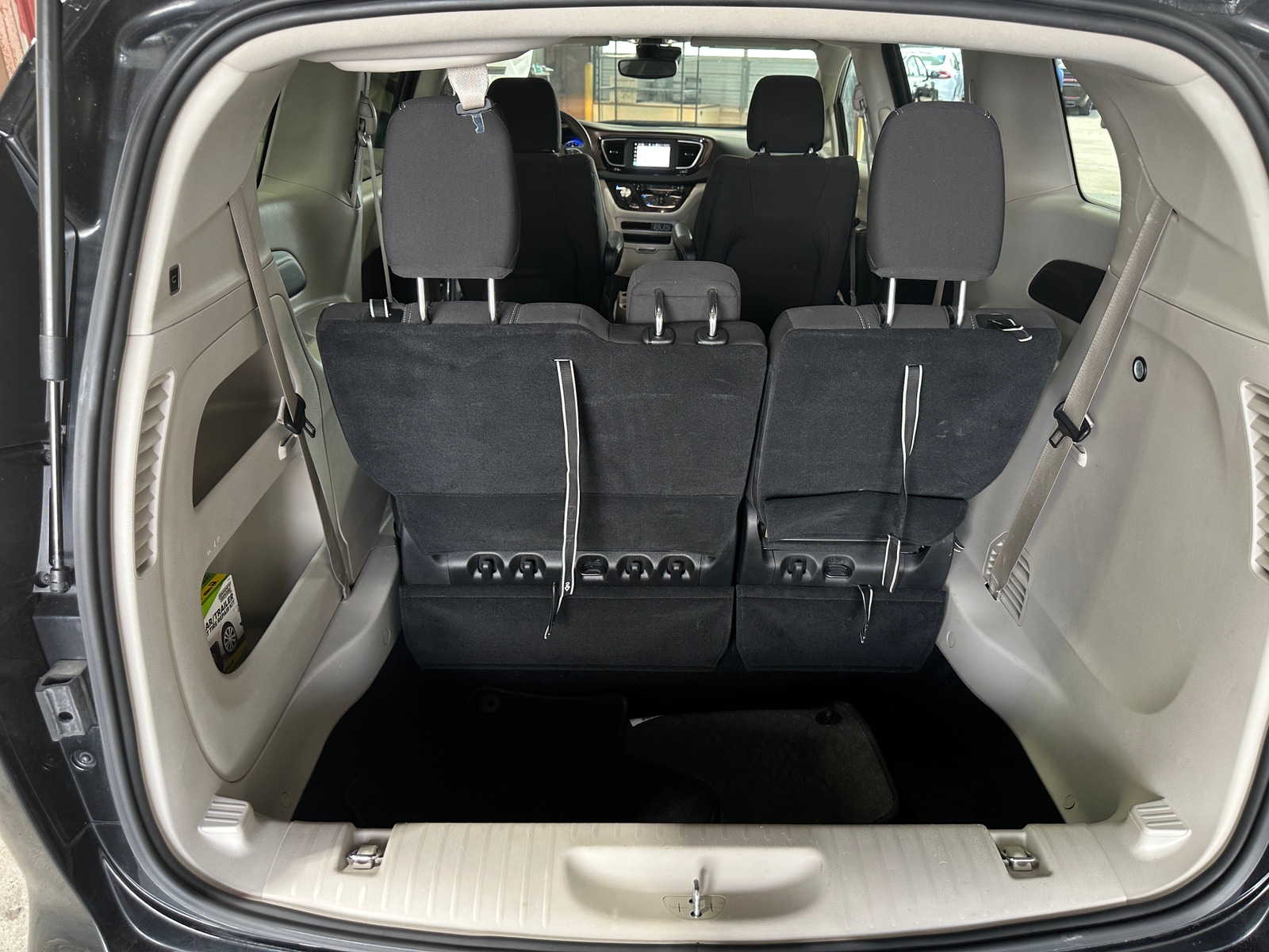 Thumbnail: 2023 Chrysler Voyager - 7
