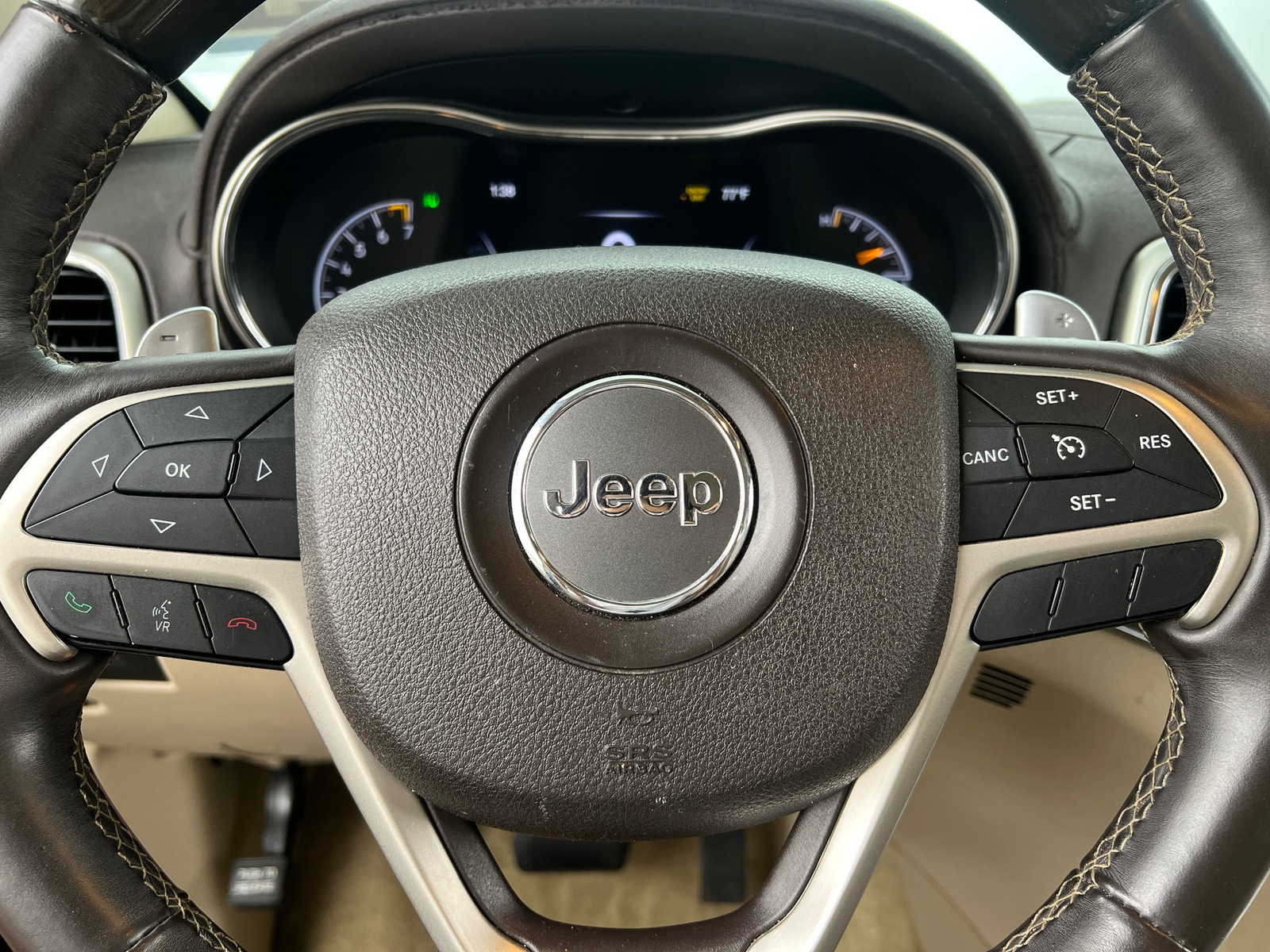Thumbnail: 2016 Jeep Grand Cherokee - 4