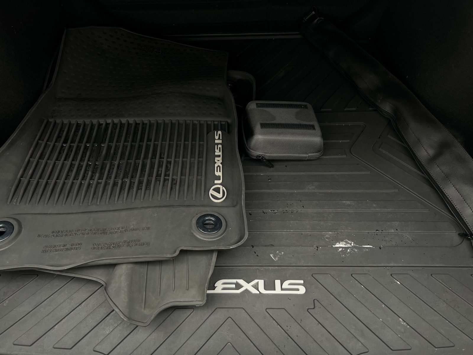 Thumbnail: 2022 Lexus IS - 6