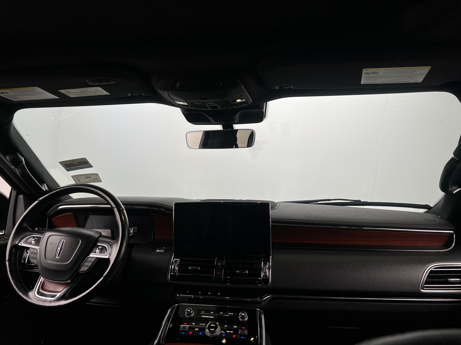 Thumbnail: 2022 Lincoln Navigator - 2
