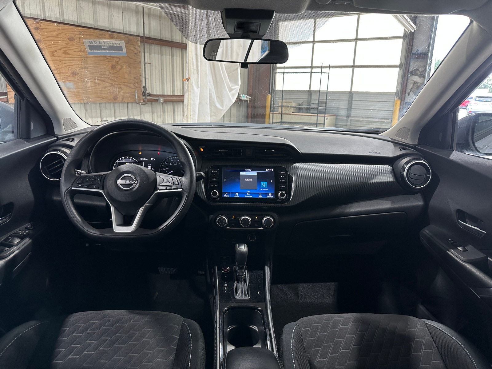 Thumbnail: 2023 Nissan Kicks - 3