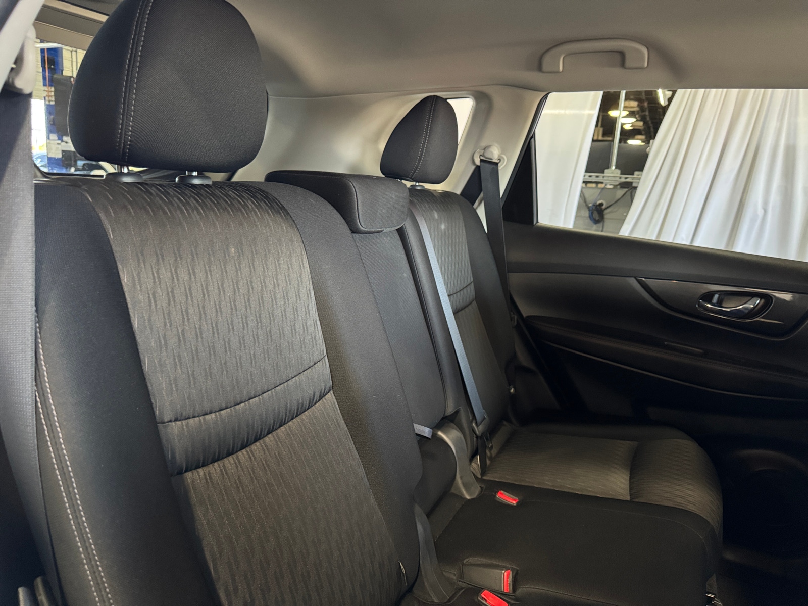 Thumbnail: 2018 Nissan Rogue - 6