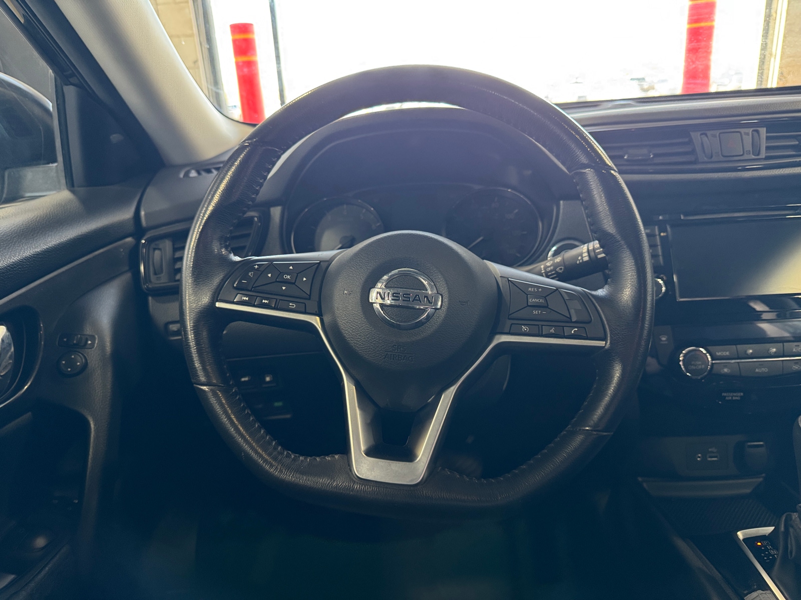 Thumbnail: 2018 Nissan Rogue - 5