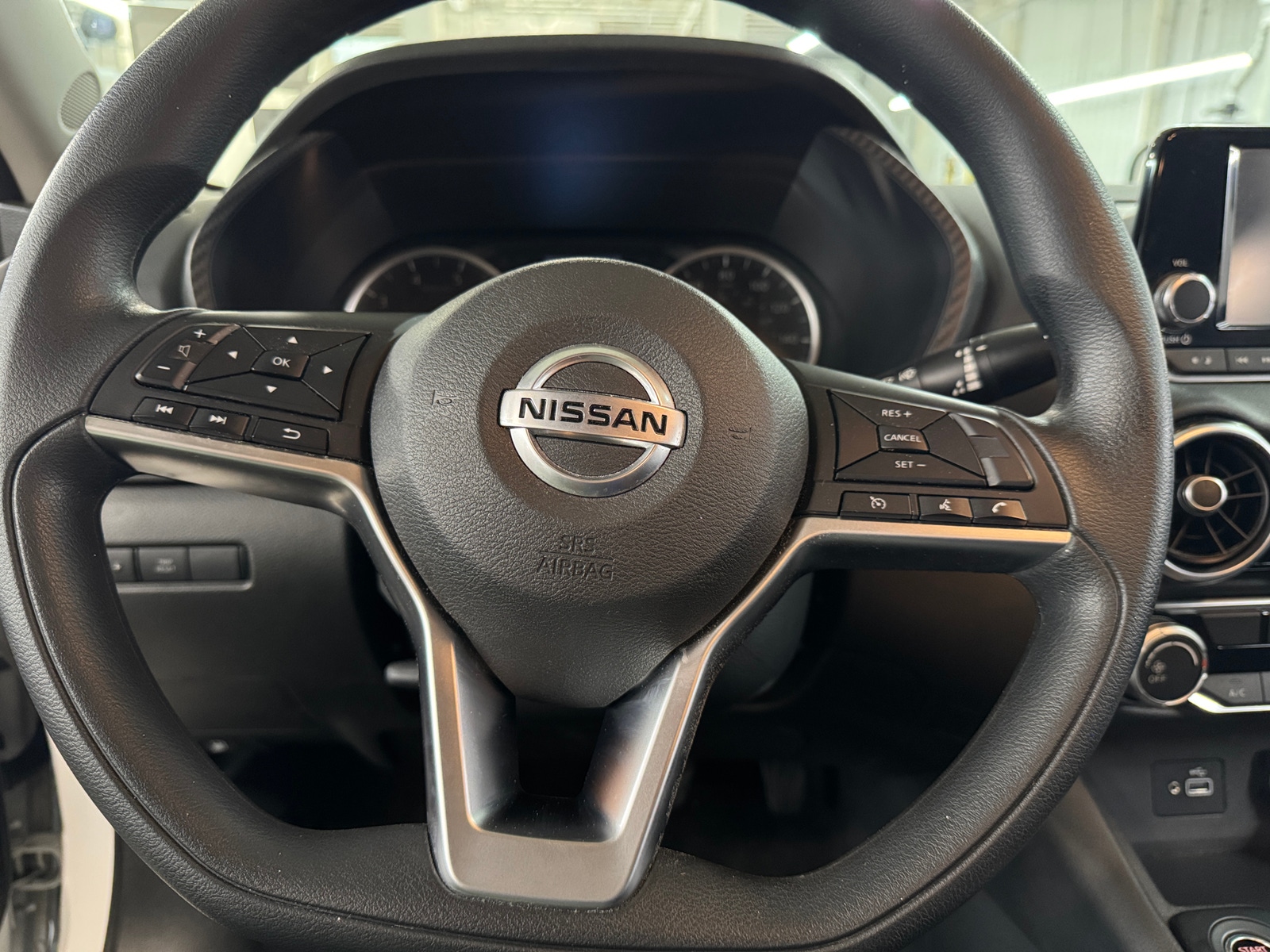 Thumbnail: 2023 Nissan Sentra - 5
