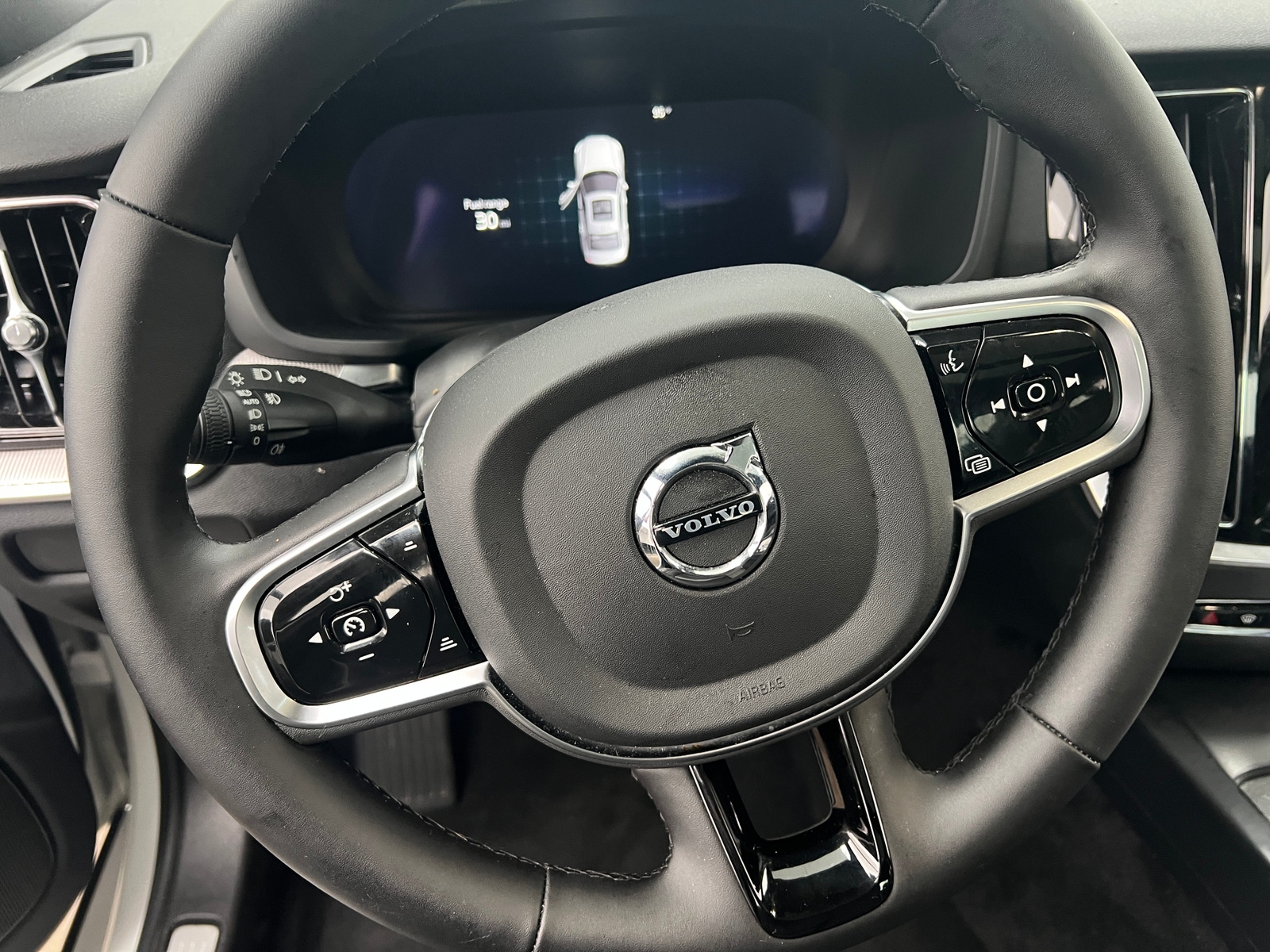 Thumbnail: 2024 Volvo S60 - 4